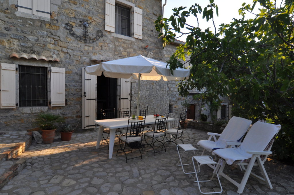 Maison nature à Villeneuve de Berg