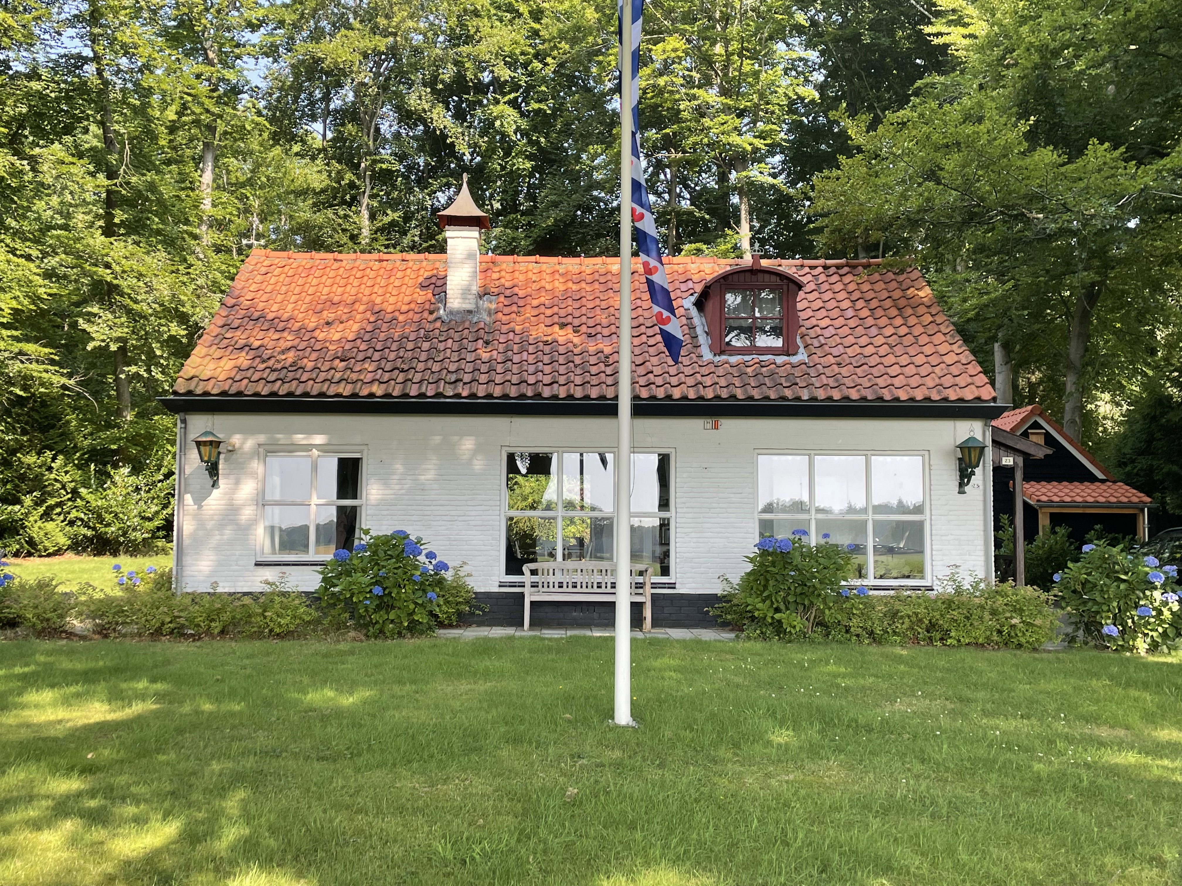 Naturhäuschen in Oudemirdum
