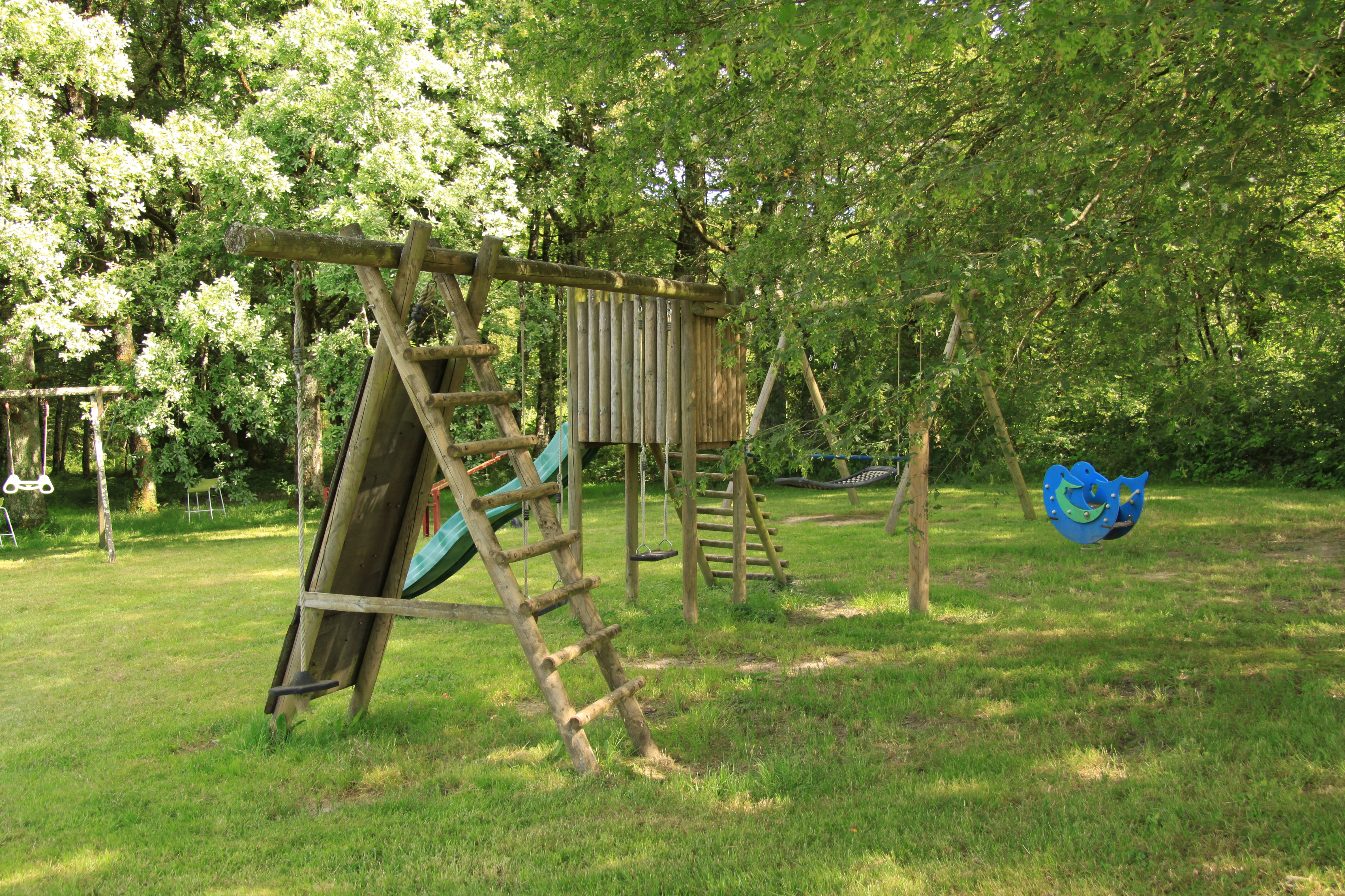 Naturhäuschen in Méry-ès-bois
