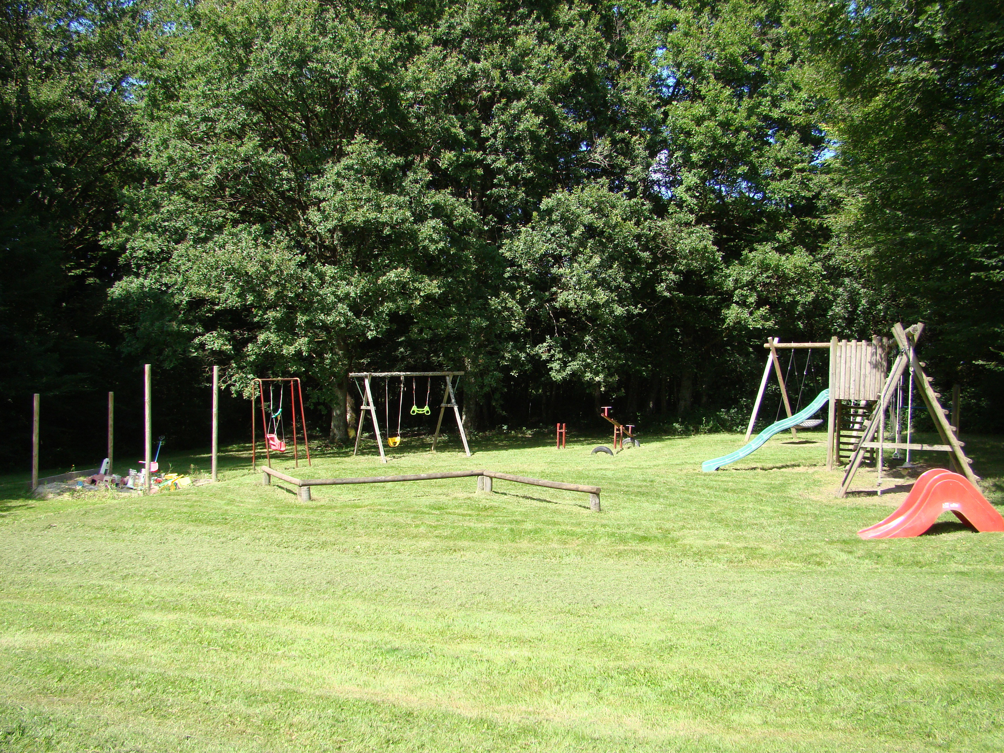 Naturhäuschen in Méry-ès-bois