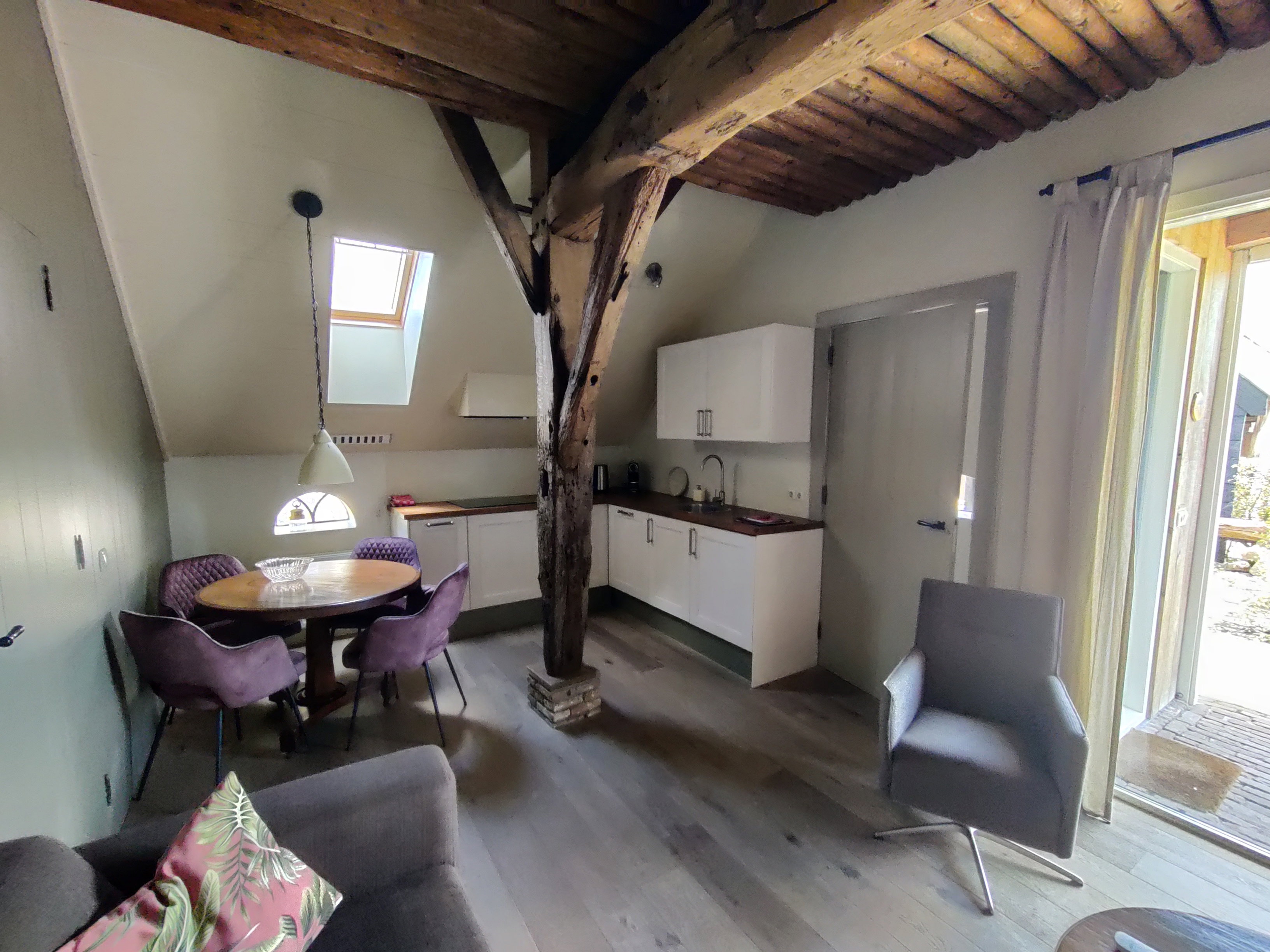 - image: 13