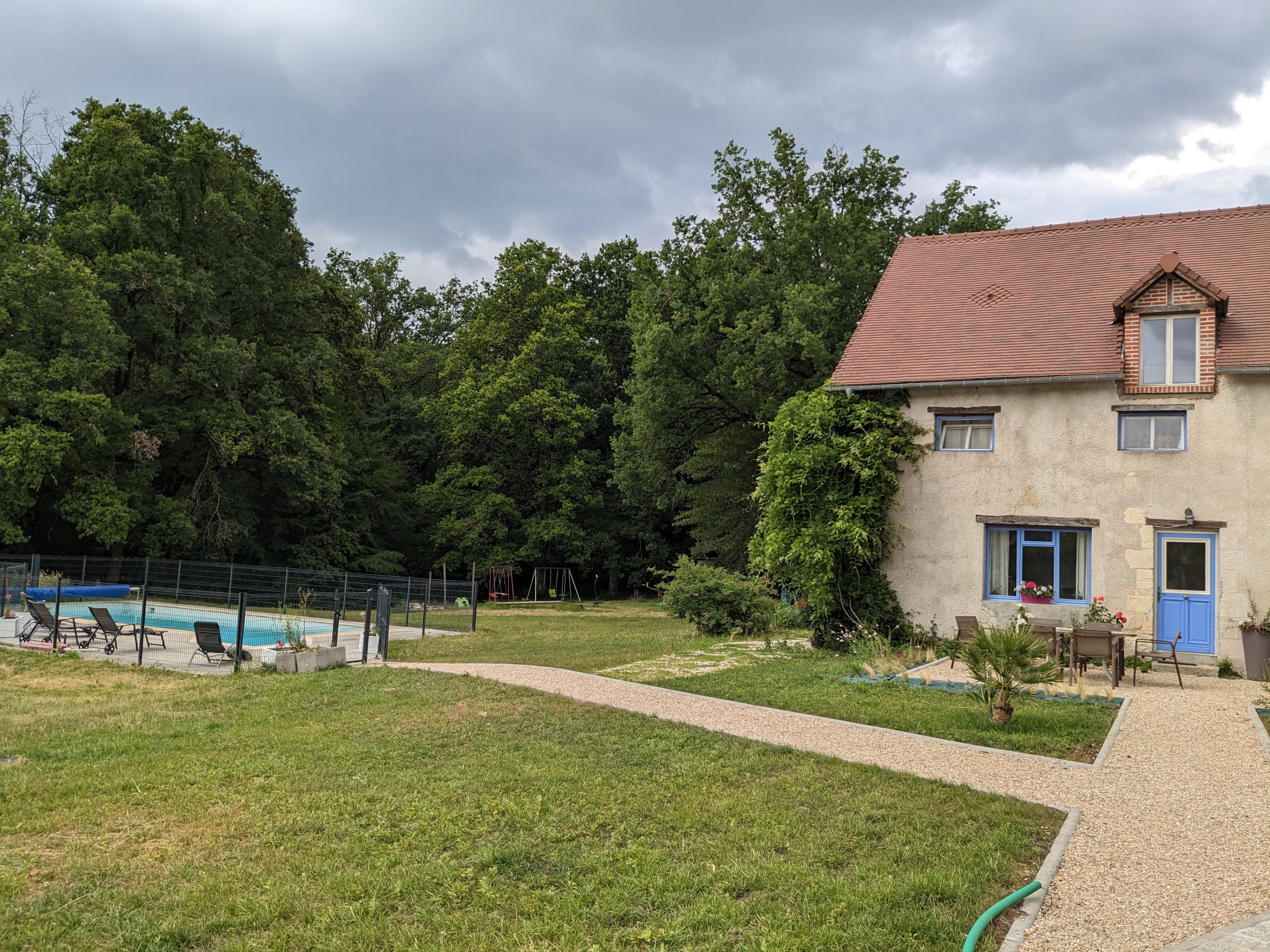 Casa nella natura a méry-es-bois