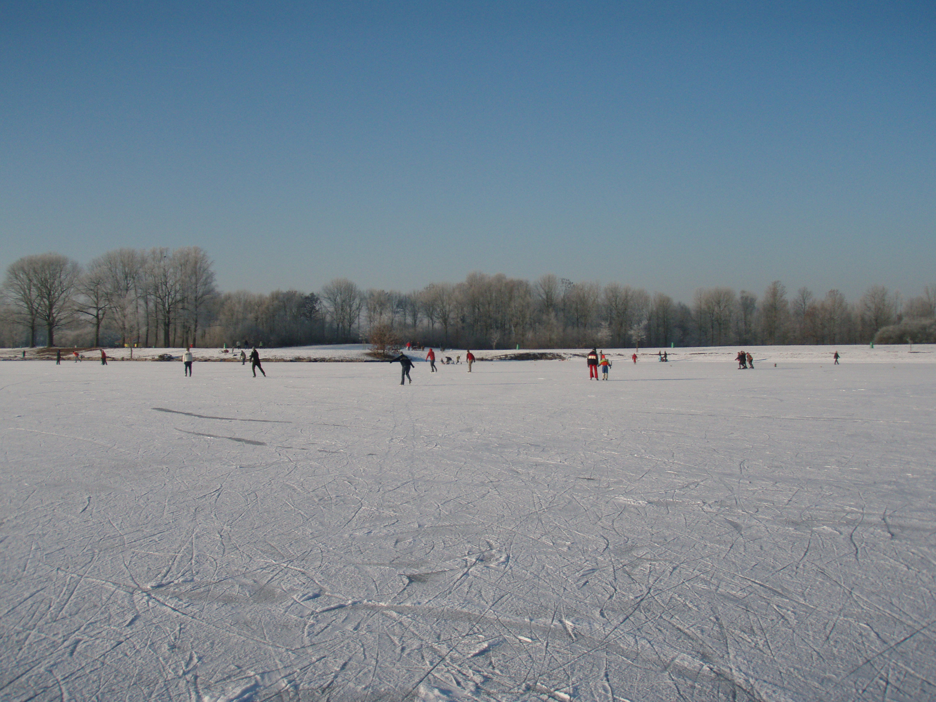 - image: 22