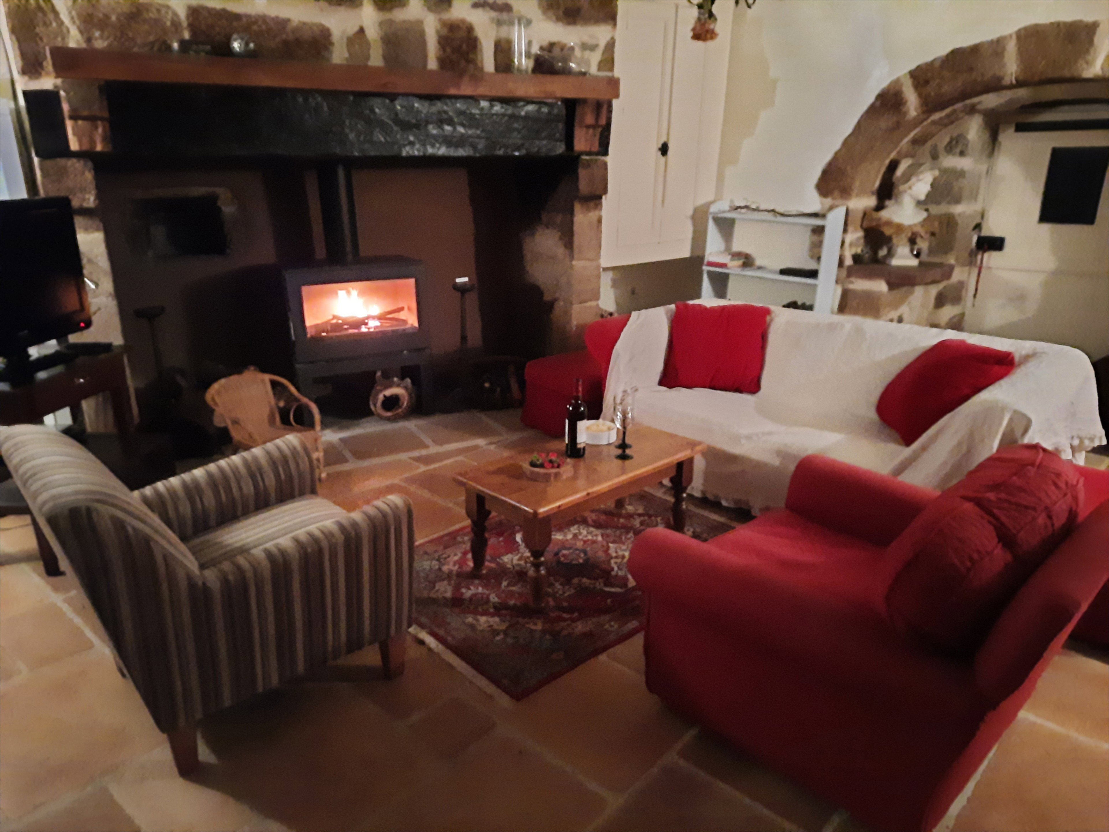 Casa nella natura a Saint-Julien-Maumont