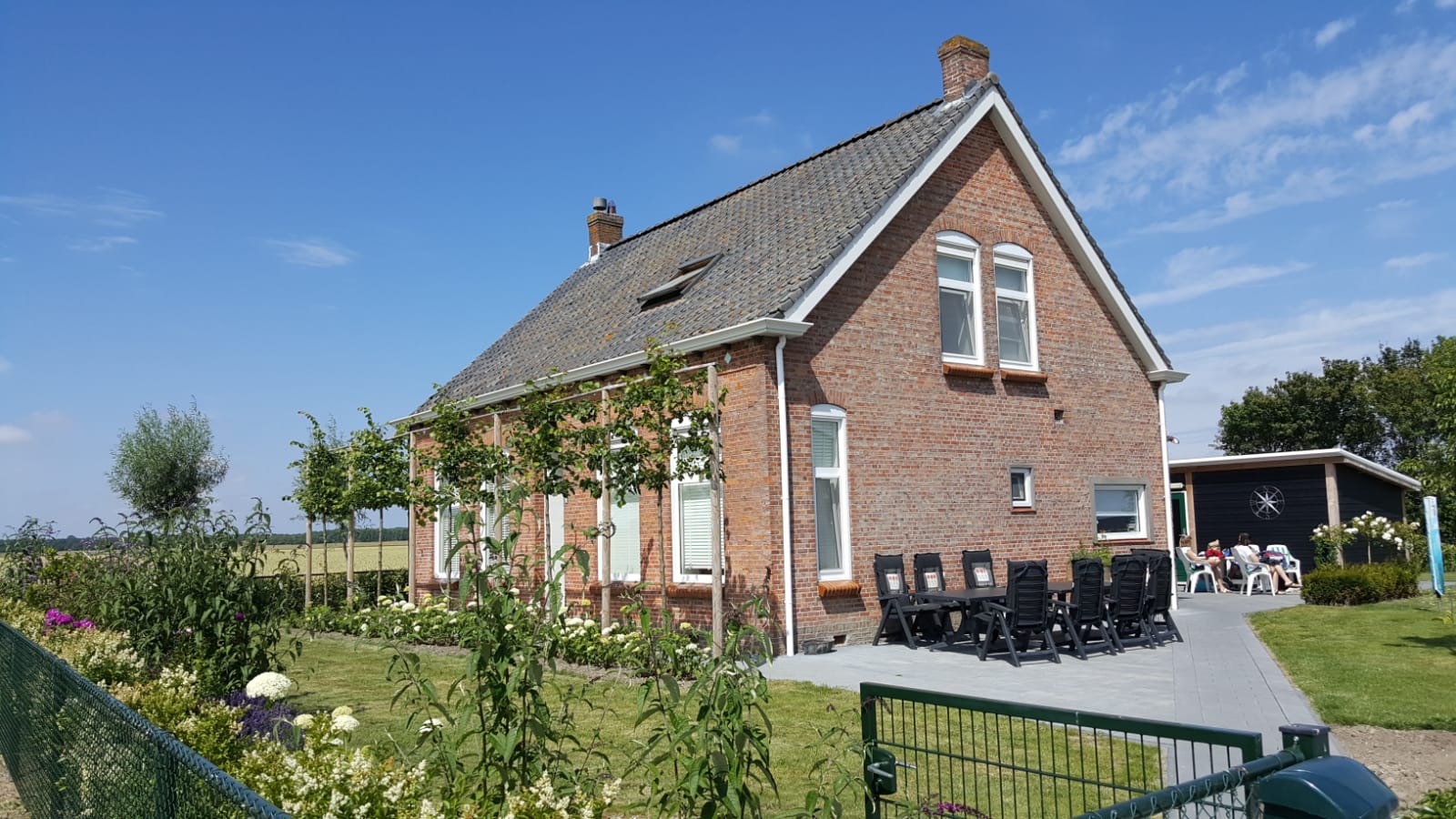 - image: 32