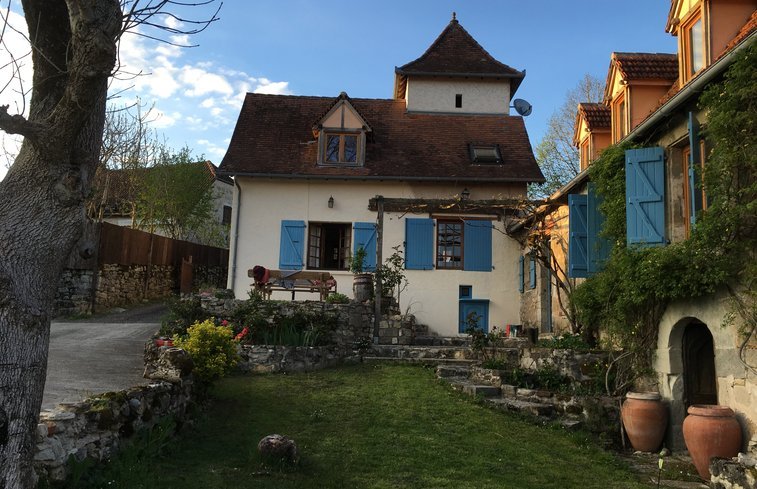 Casa nella natura a Saint-Julien-Maumont