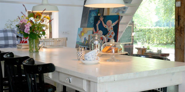- image: 24
