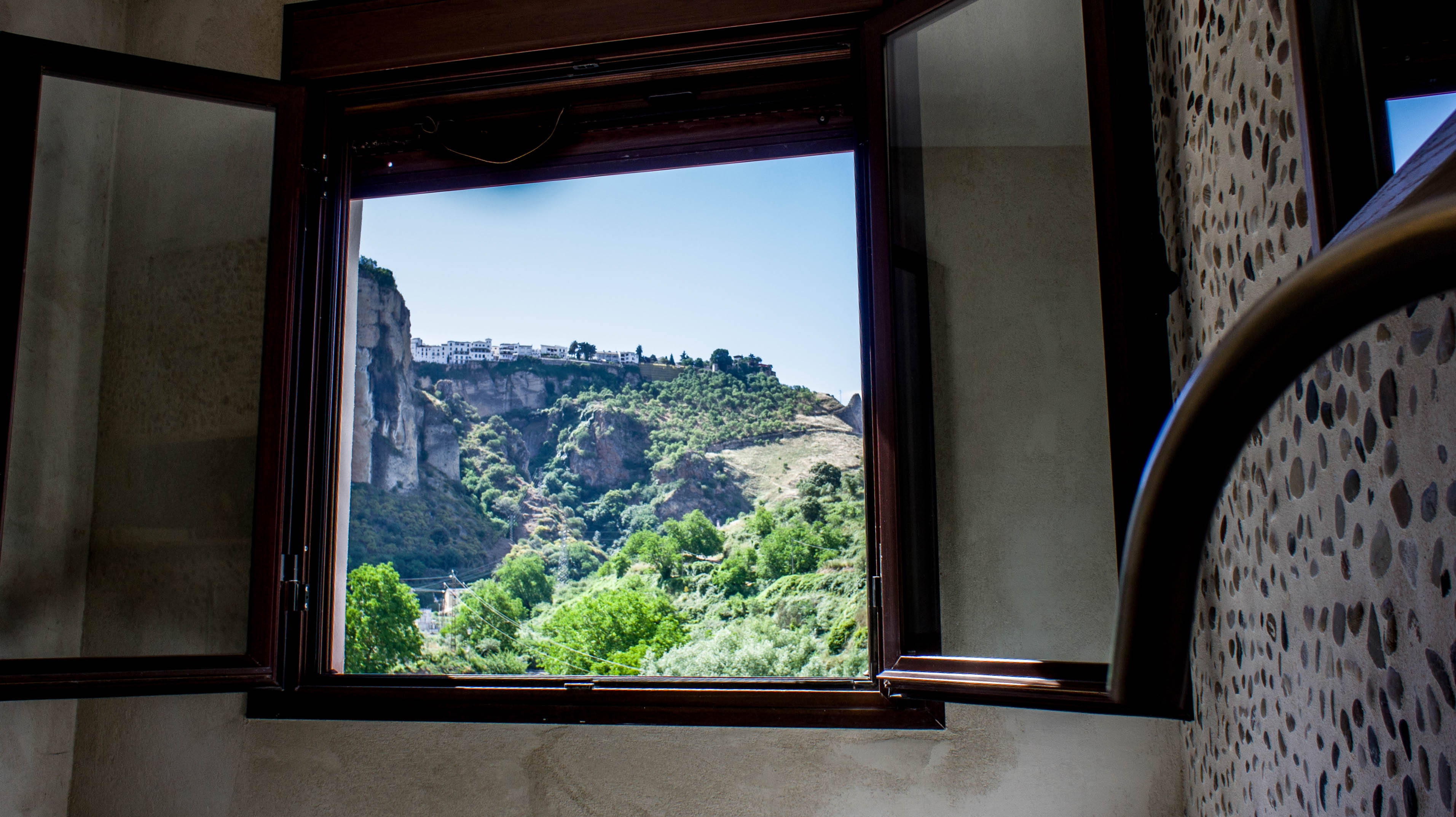 - image: 14
