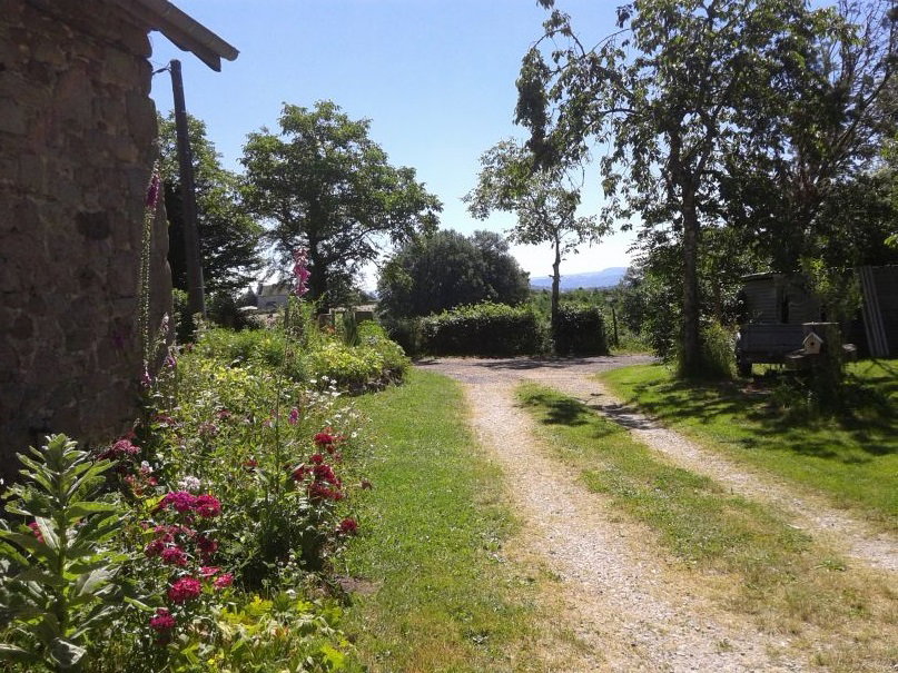 Casa nella natura a Serandon