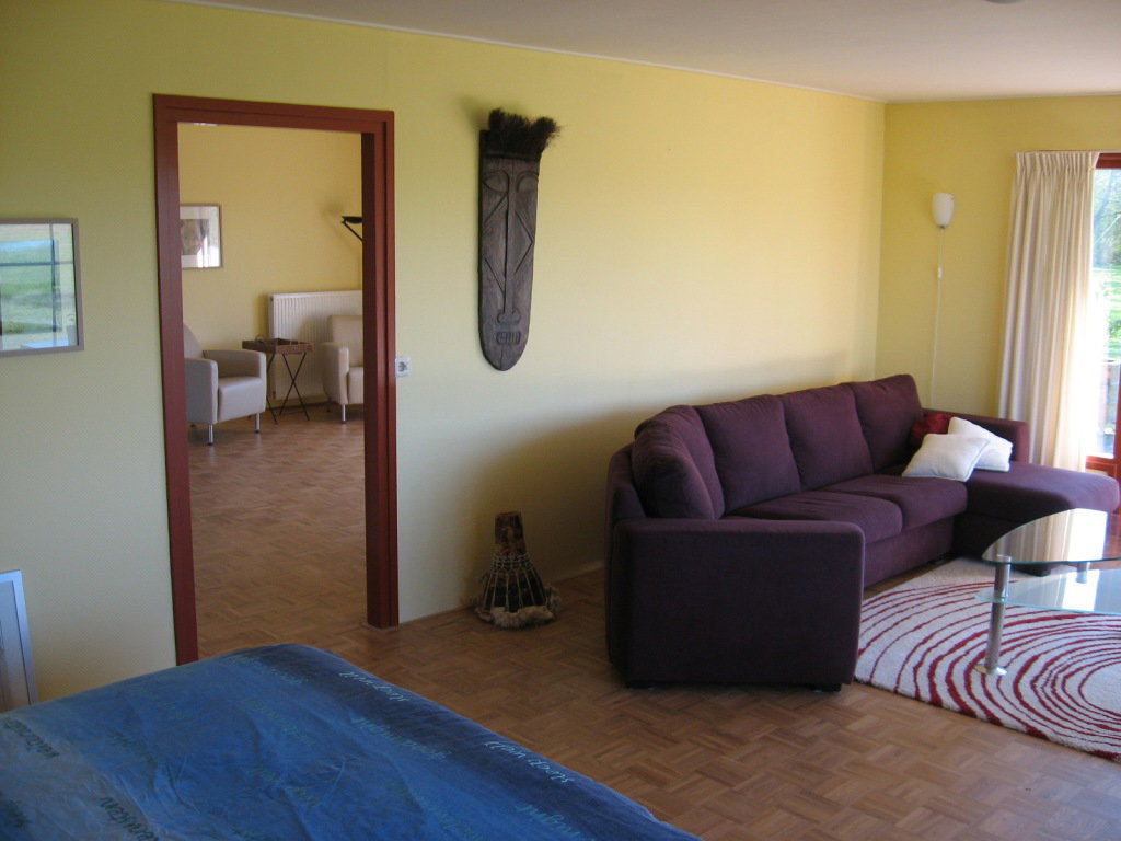 - image: 21