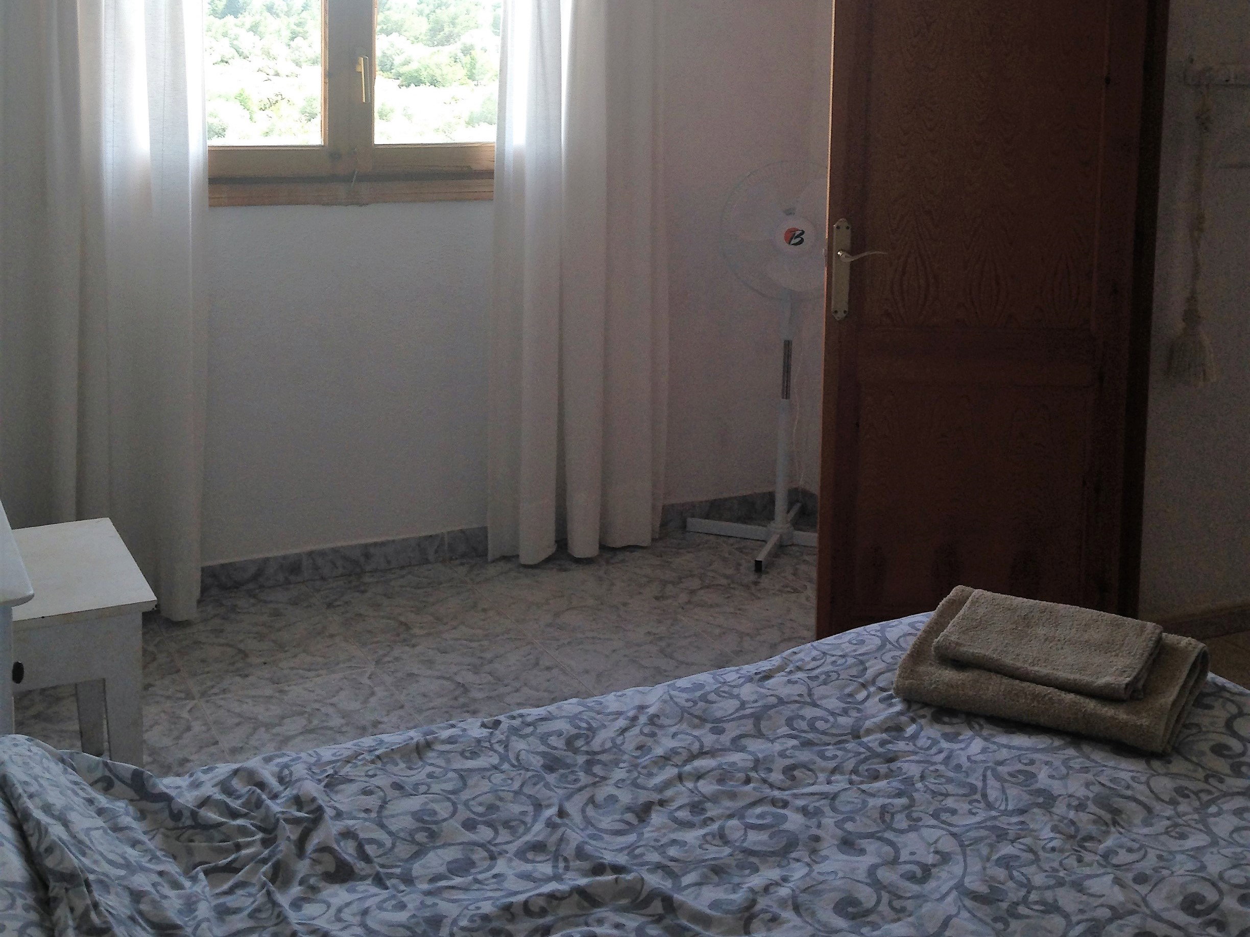 - image: 15