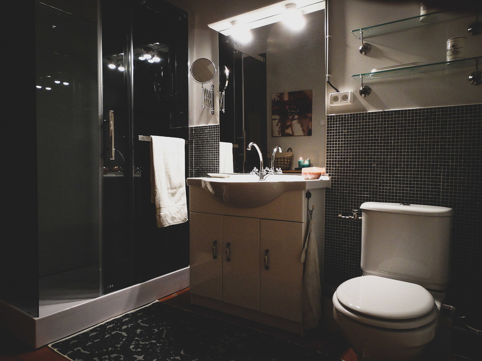 - image: 11