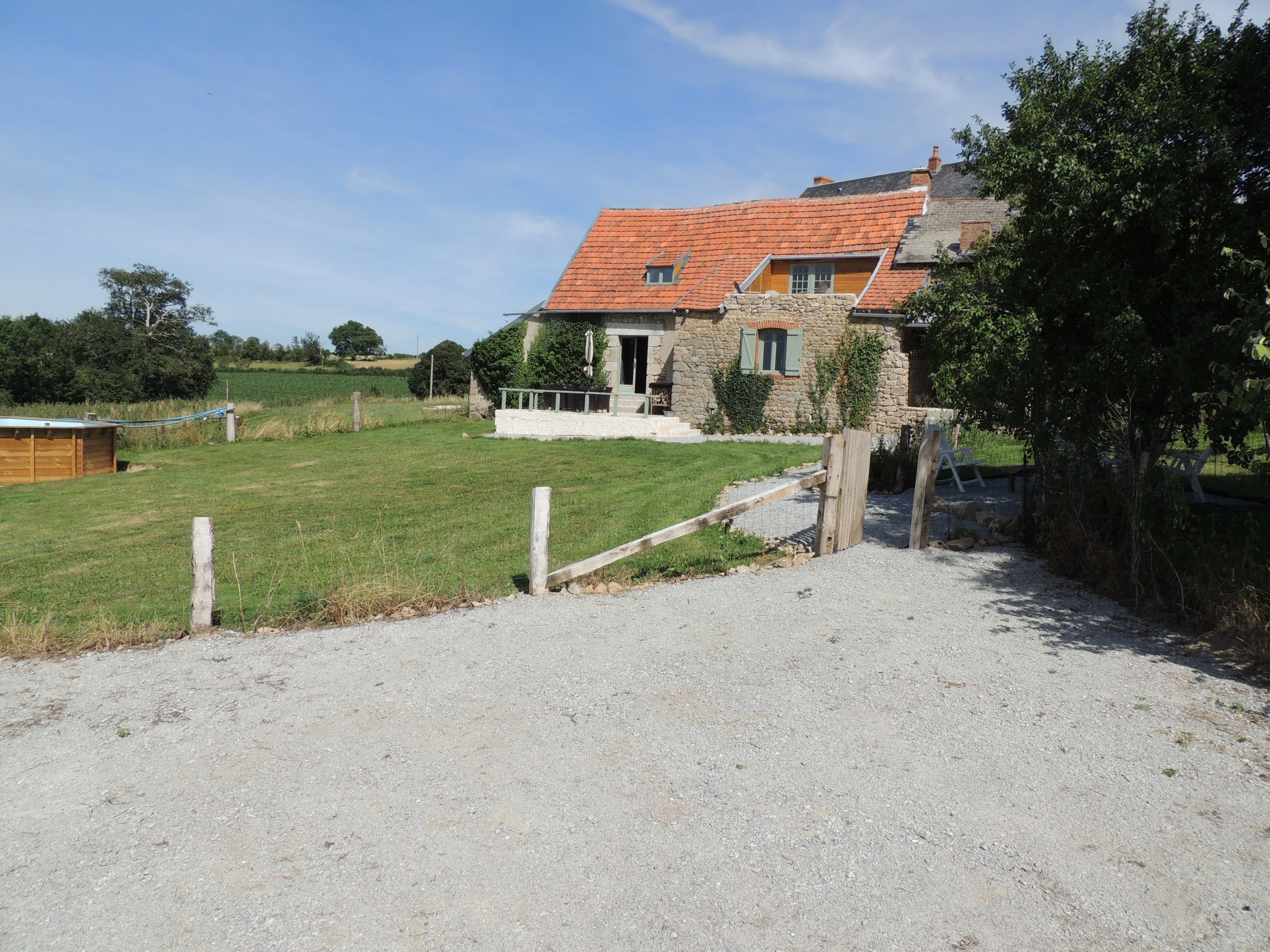 Casa nella natura a Charron
