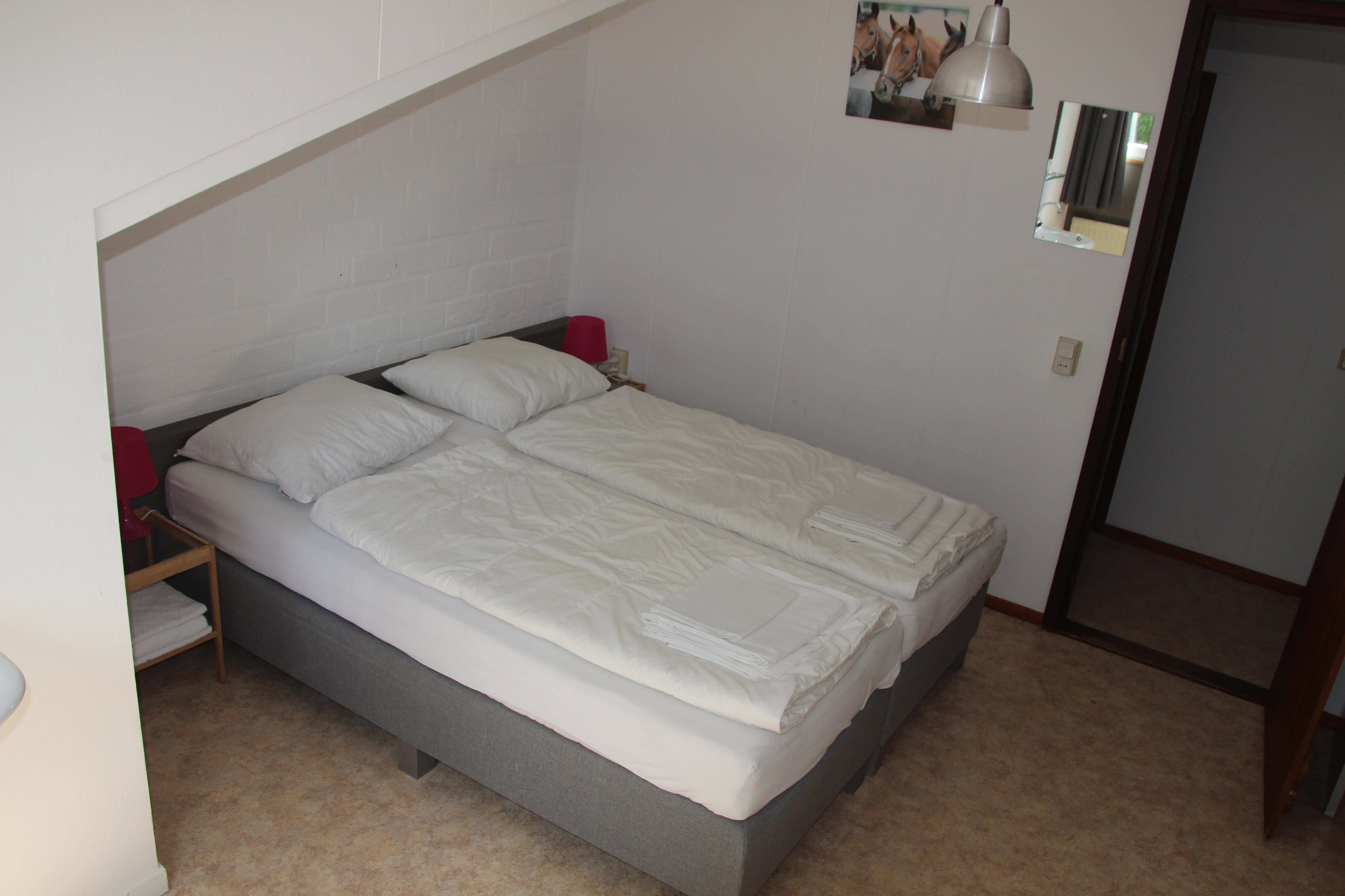 - image: 10