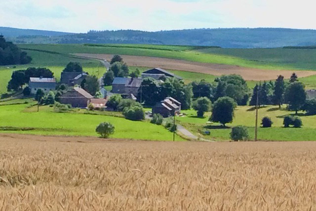 Naturhäuschen in Tenneville / La Roche en Ardenne