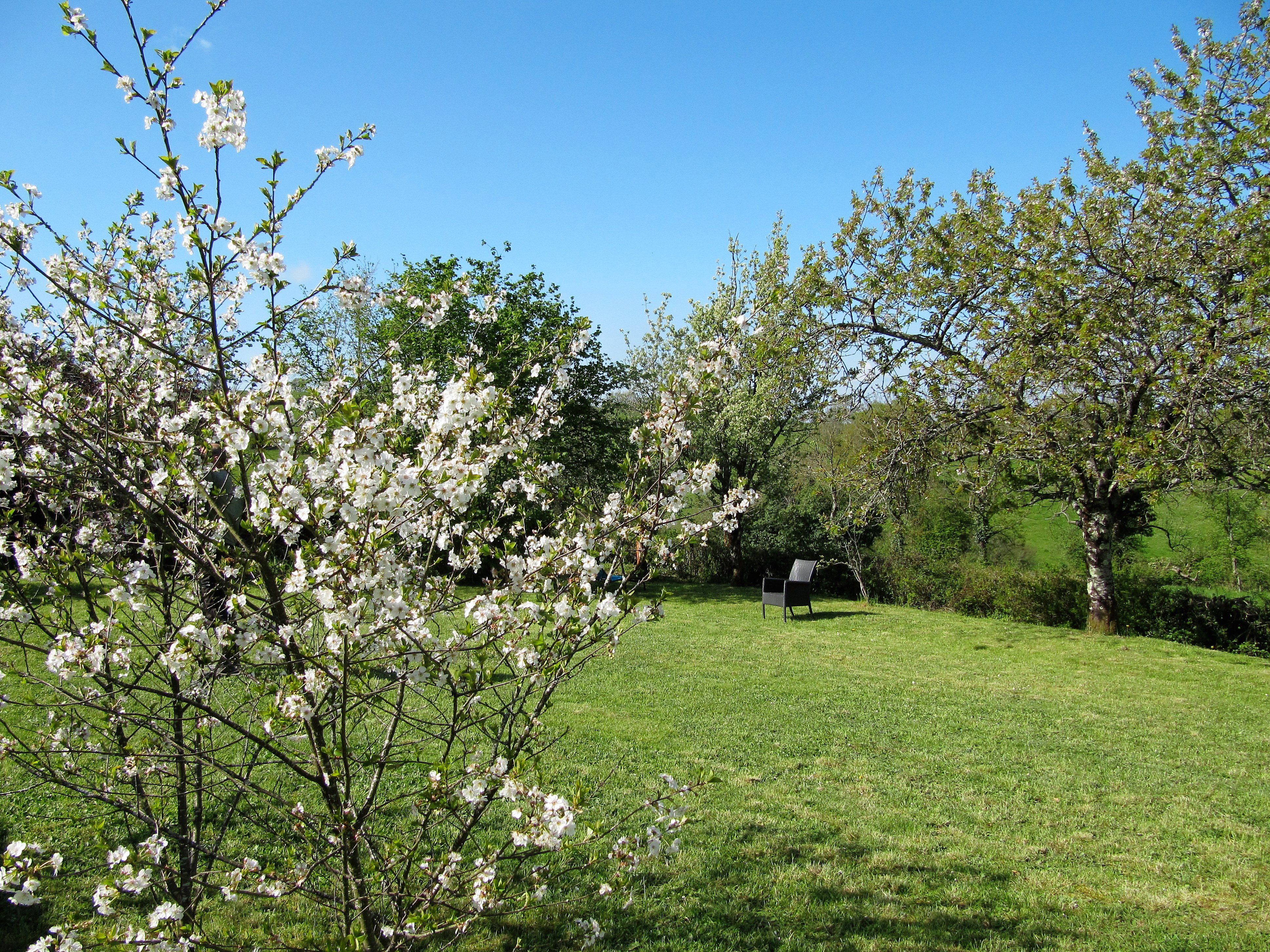 Naturhäuschen in Le Vernay, Sémelay