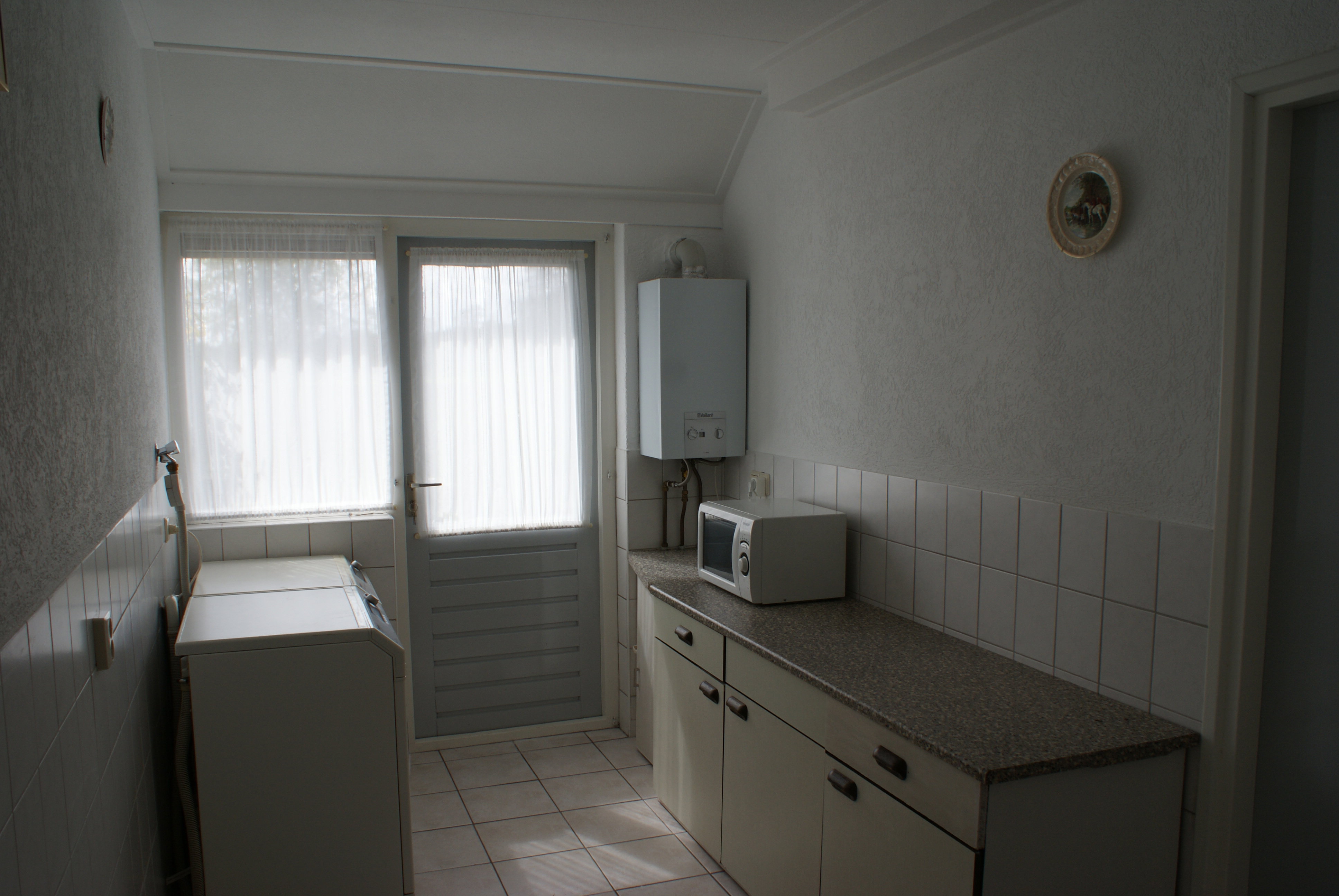 - image: 19