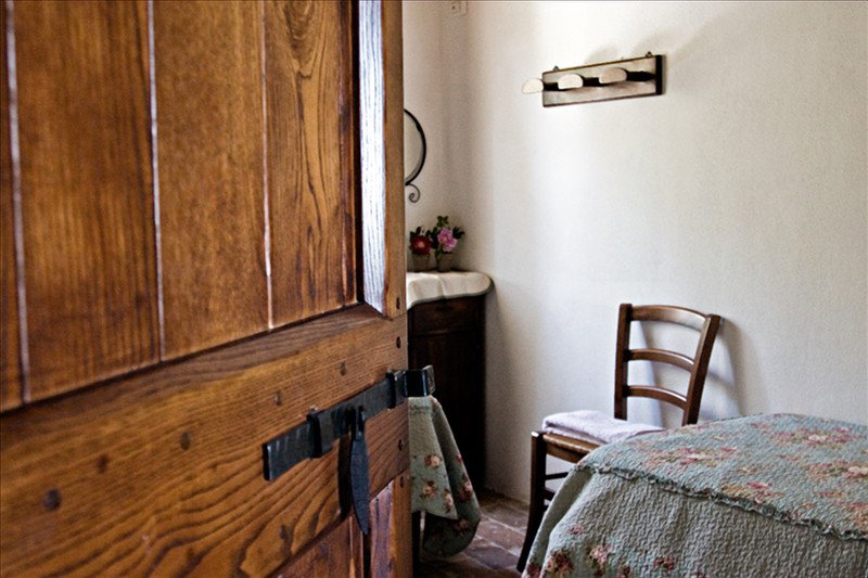 - image: 12