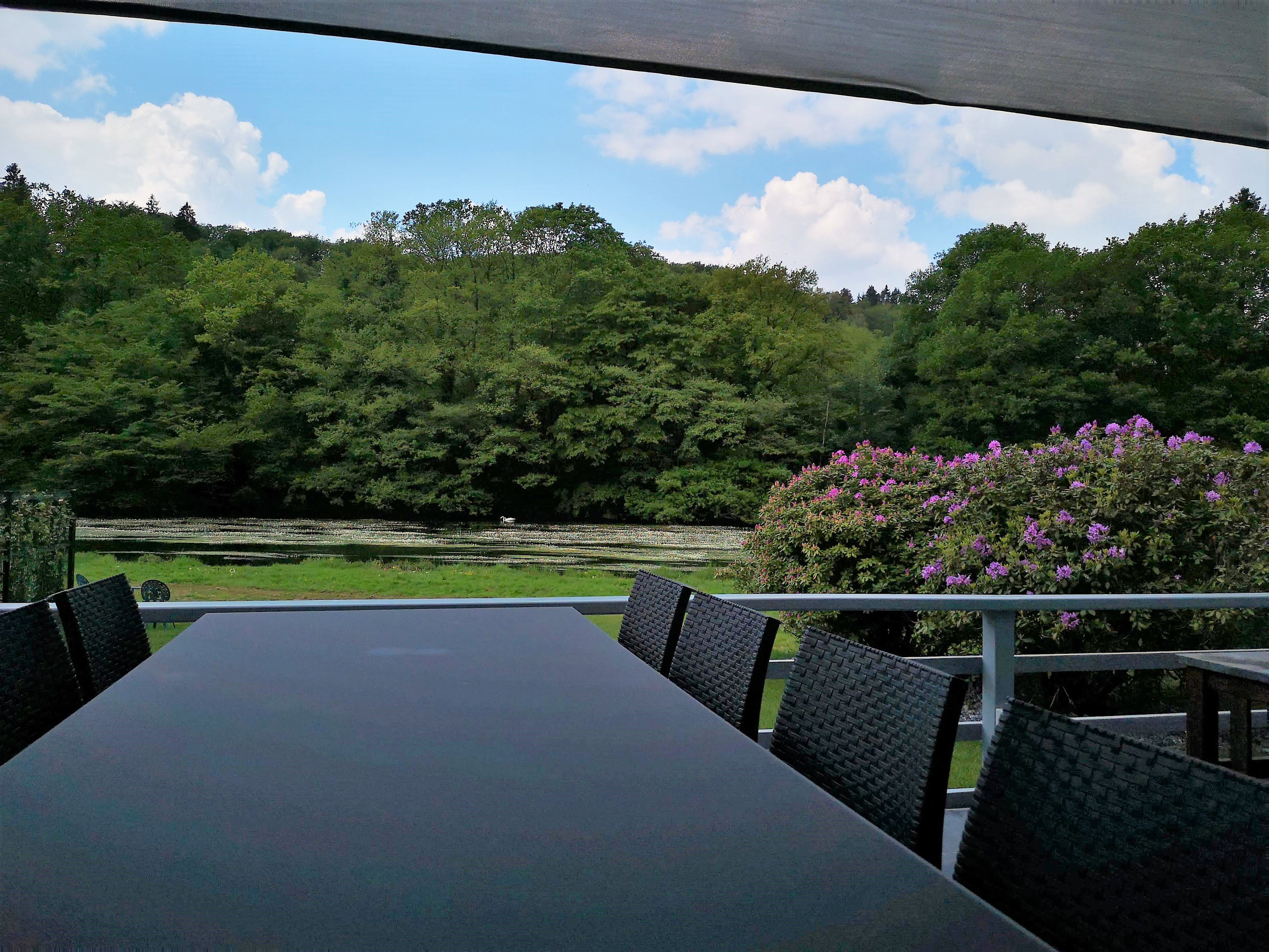 Naturhäuschen in Rochehaut