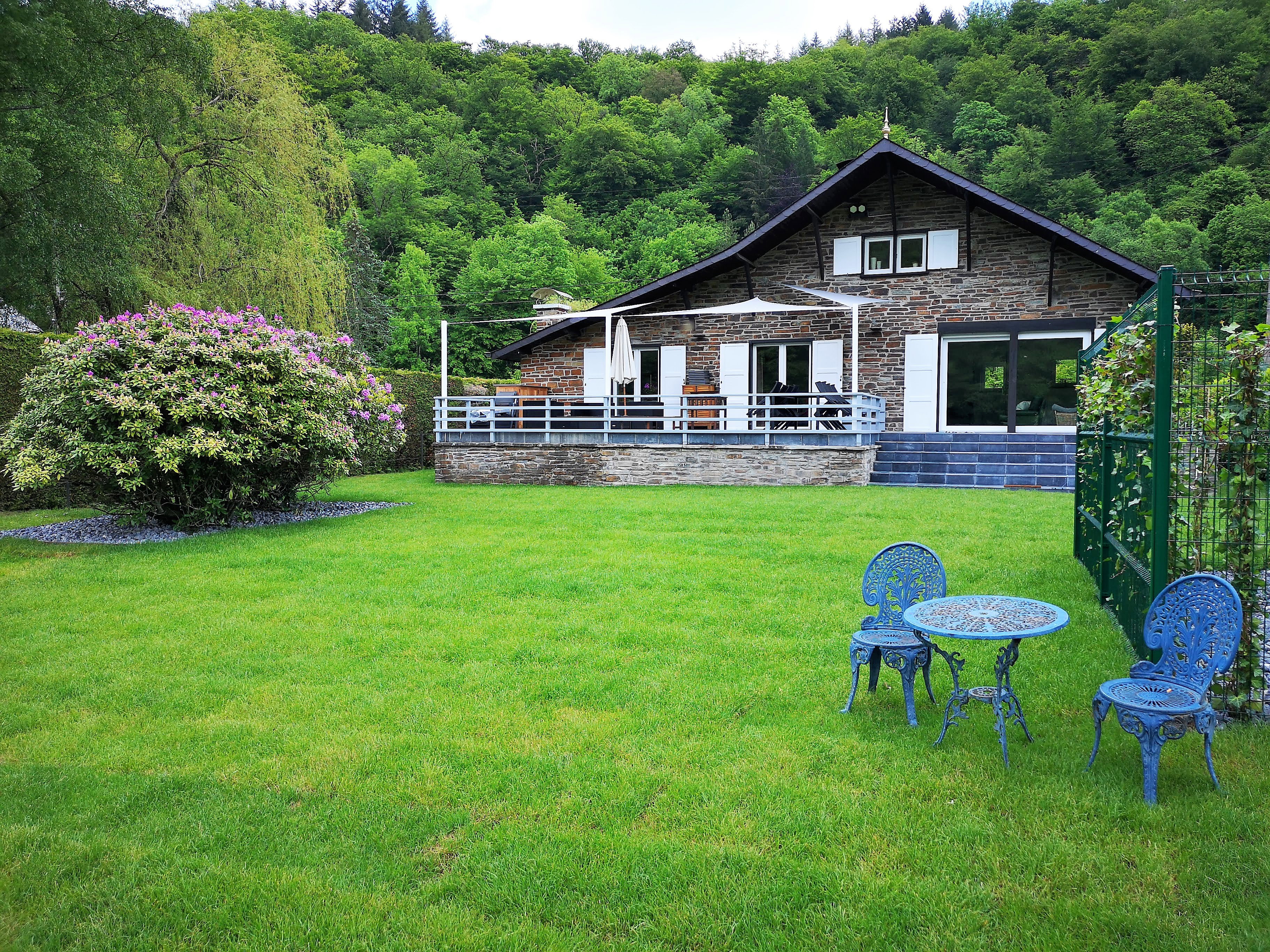 Naturhäuschen in Rochehaut