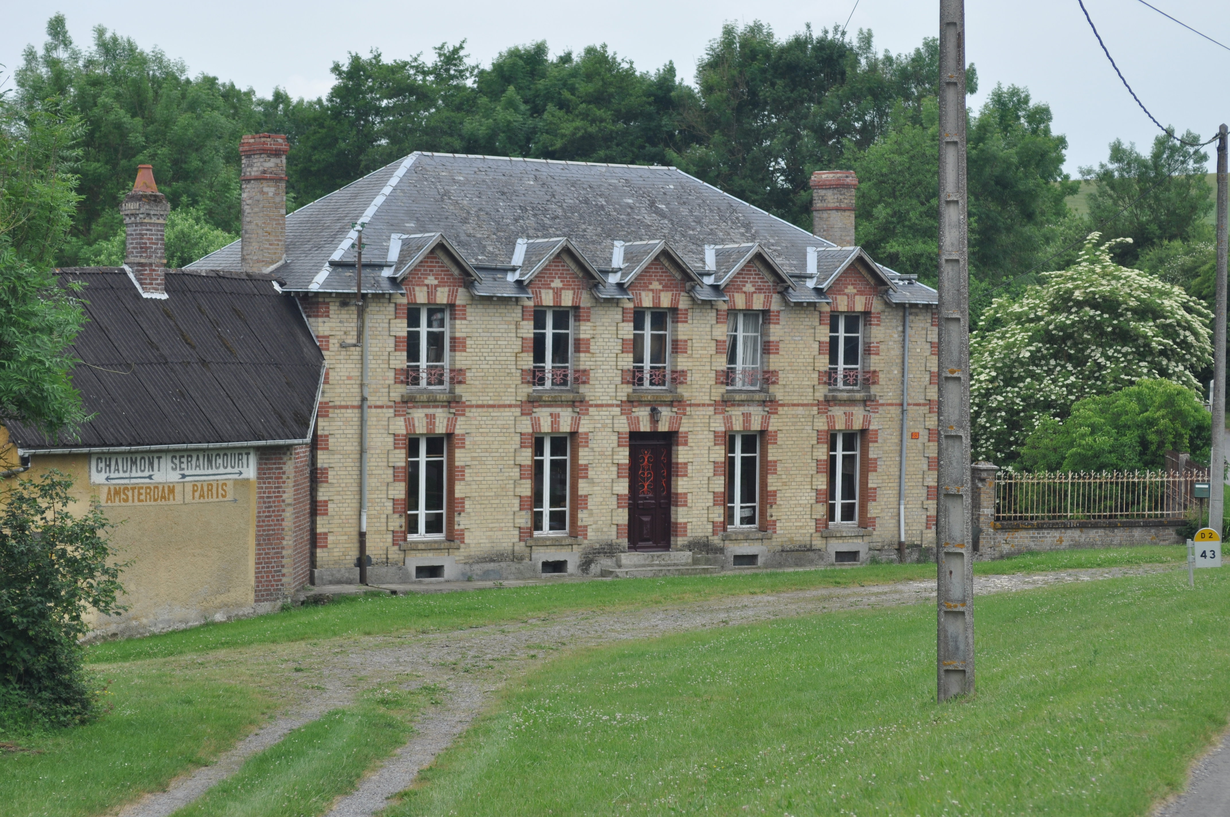 - image: 12