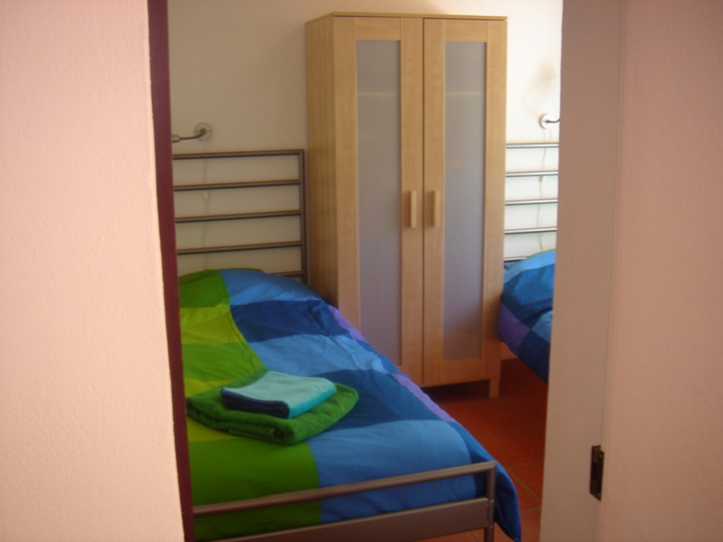 - image: 12