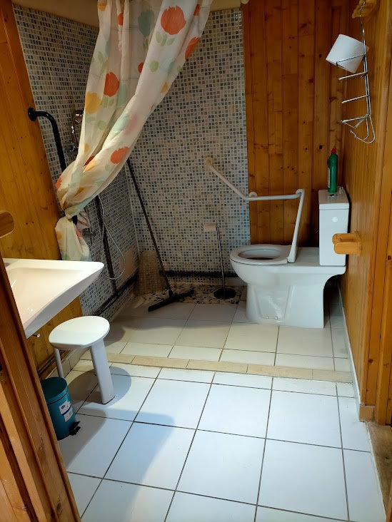 - image: 11