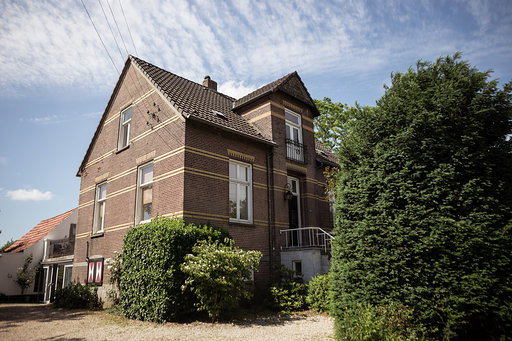 - image: 20