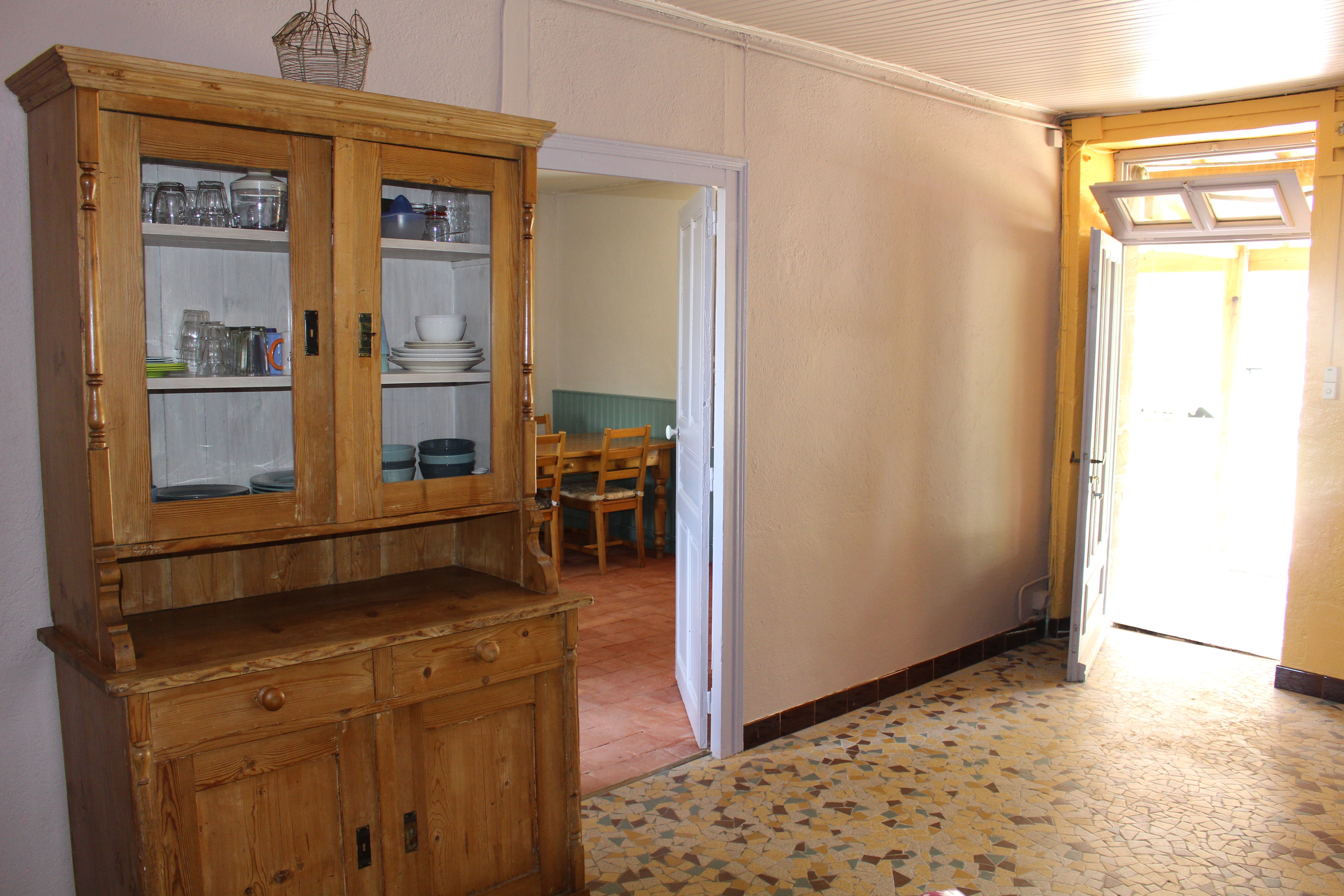 - image: 10