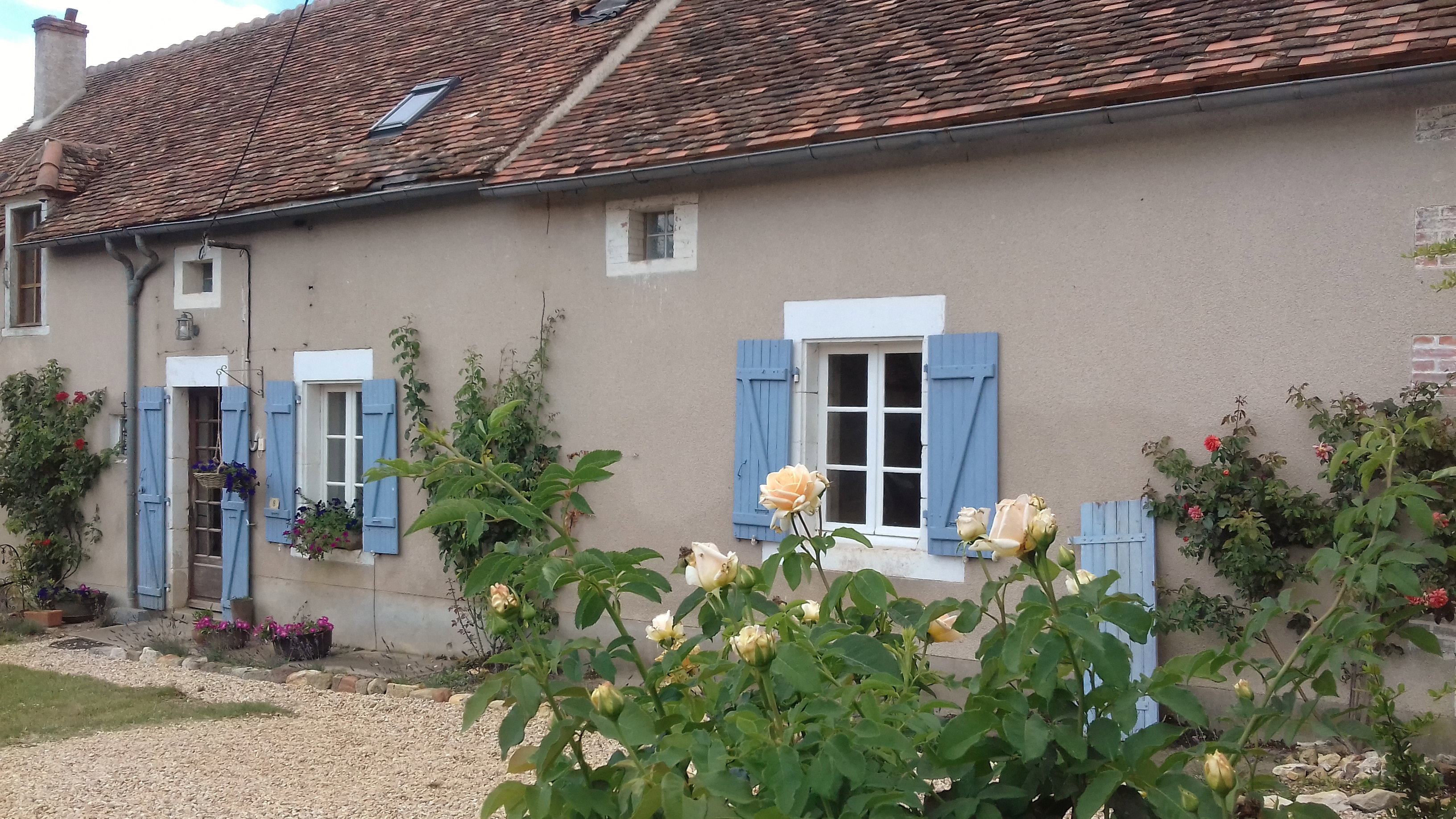 Naturhäuschen in brigueil le chantre