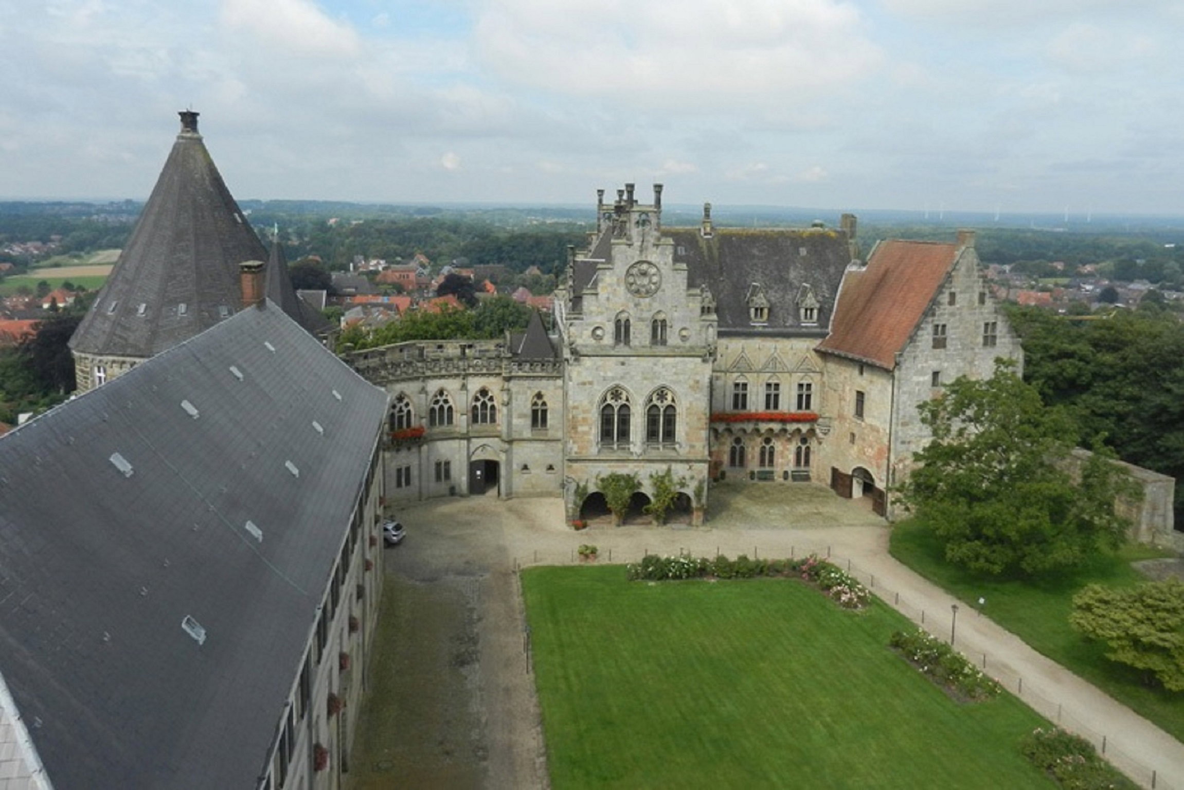 - image: 43