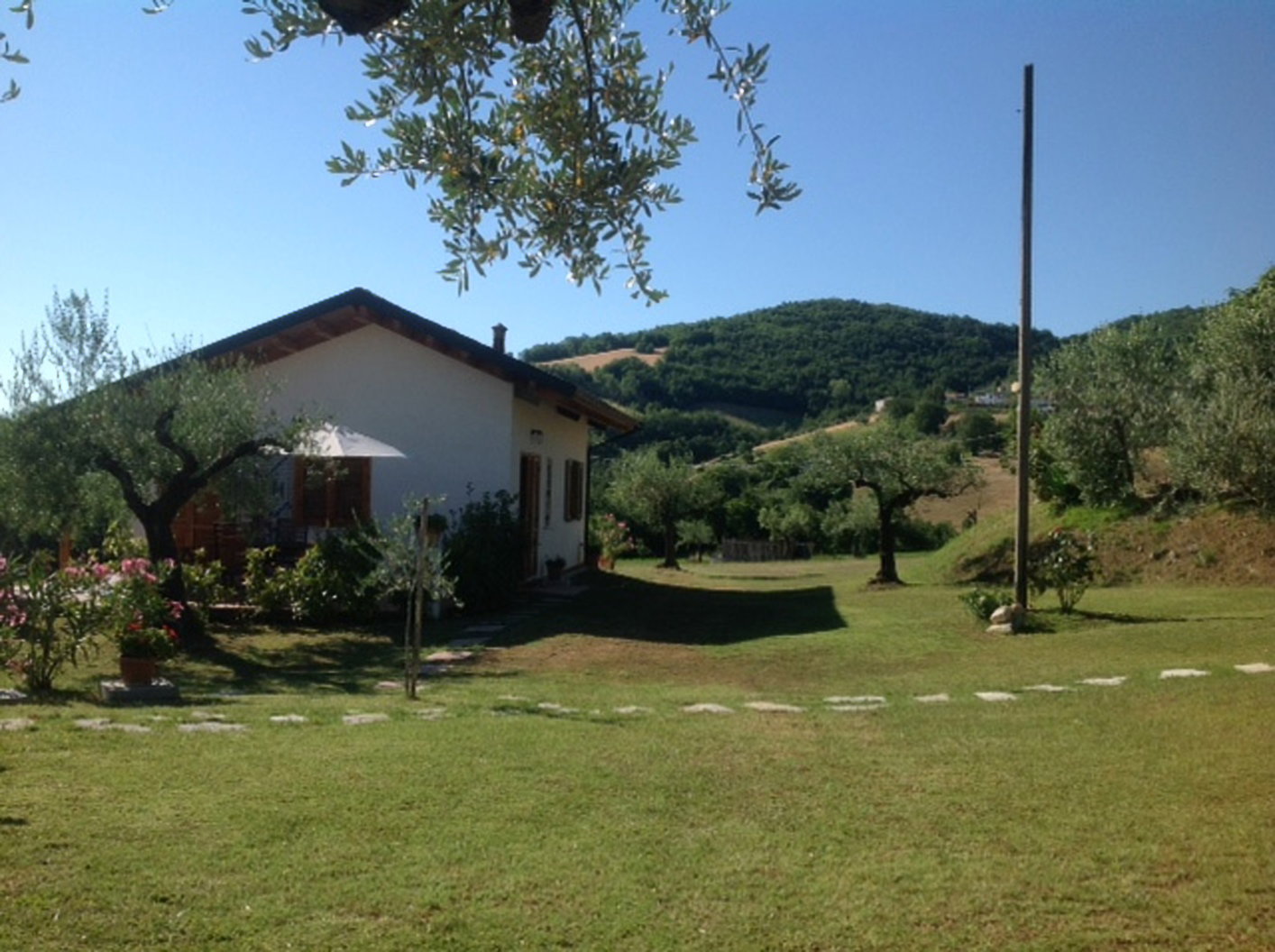 Maison nature à Montebello di Bertona