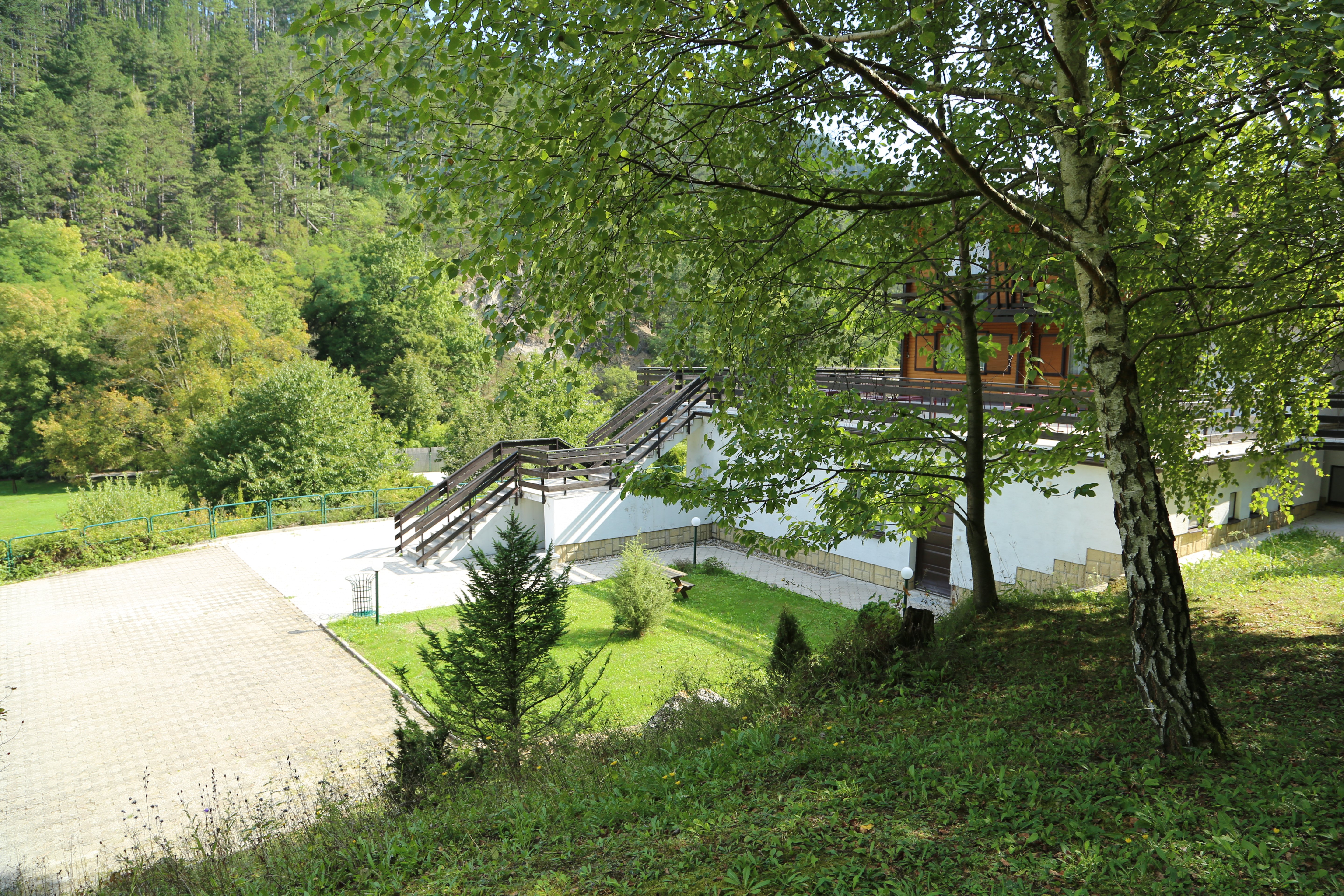 - image: 21
