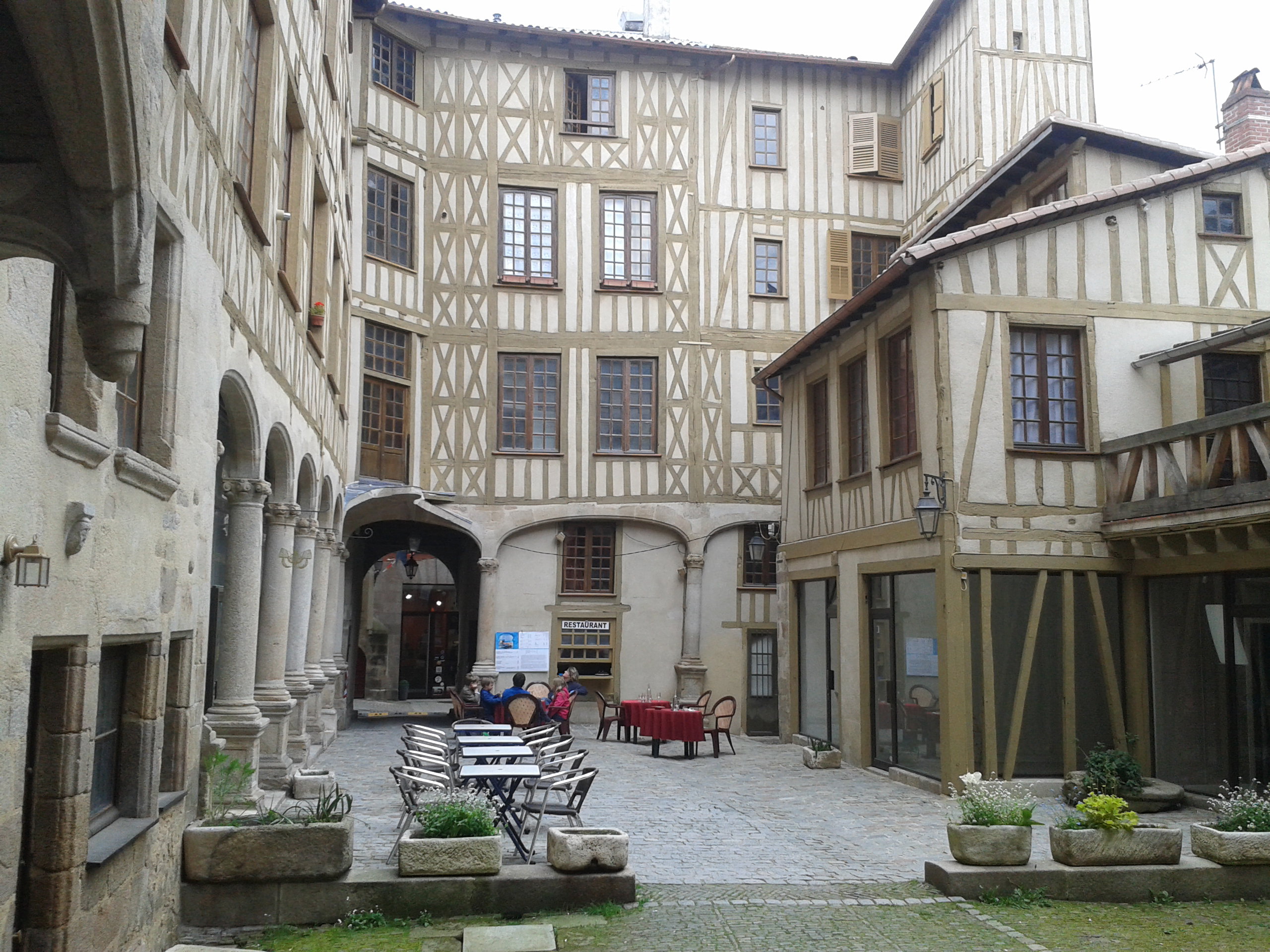 - image: 11