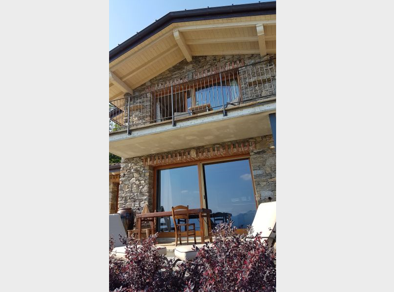 Nature house in MACCAGNO CON PINO E VEDDASCA