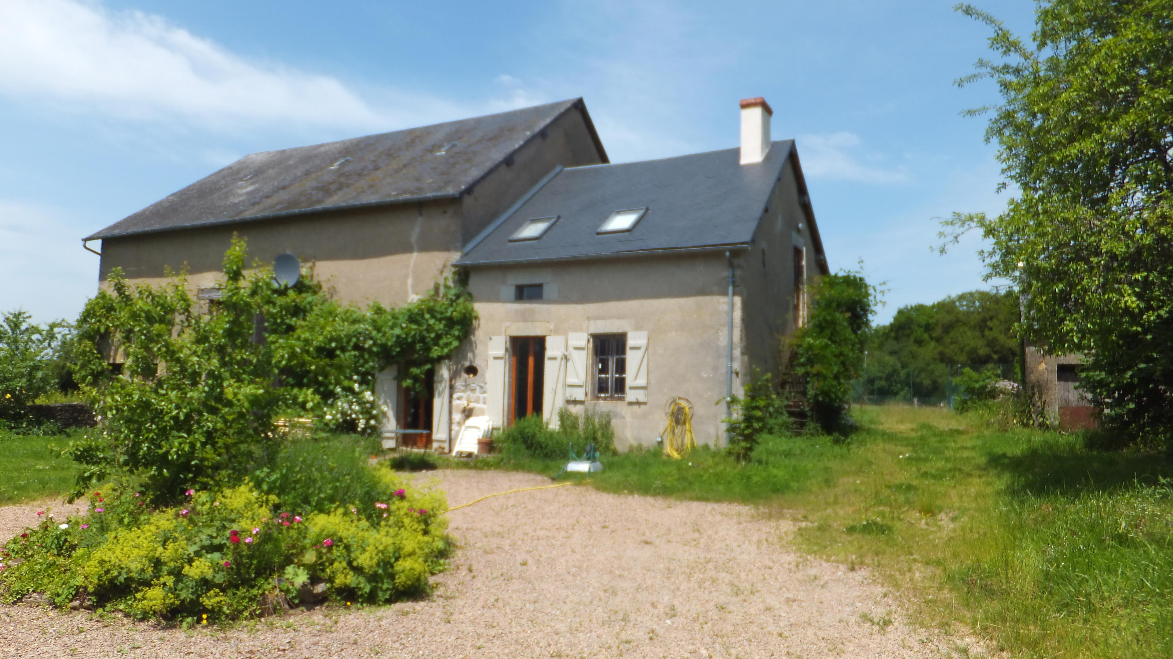 Nature house in CRUX LA VILLE