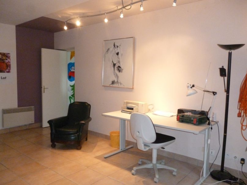 - image: 15
