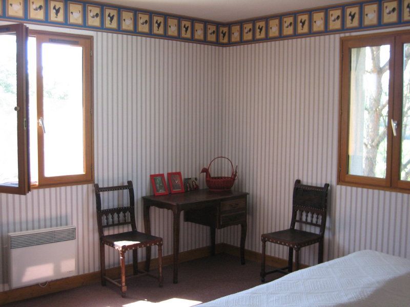 - image: 12