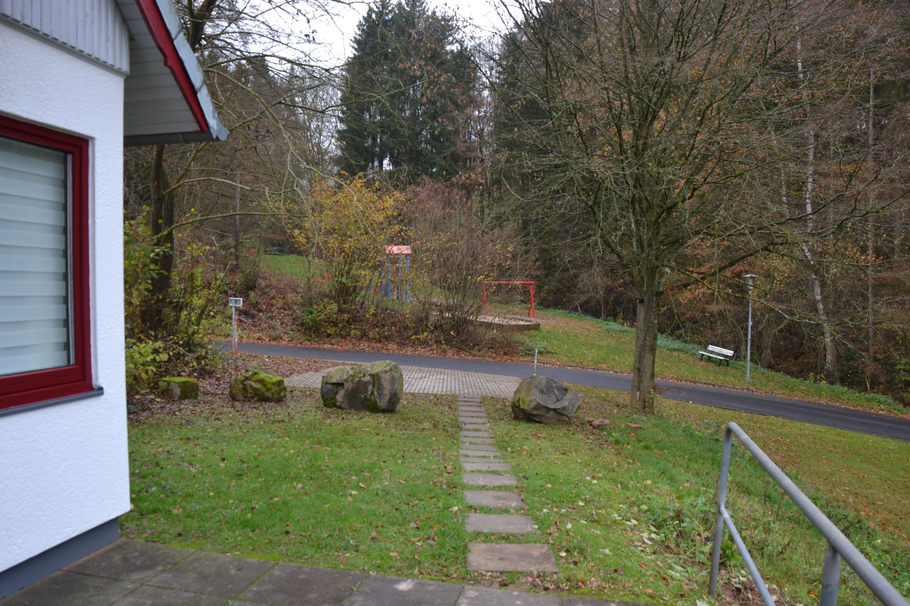 - image: 23