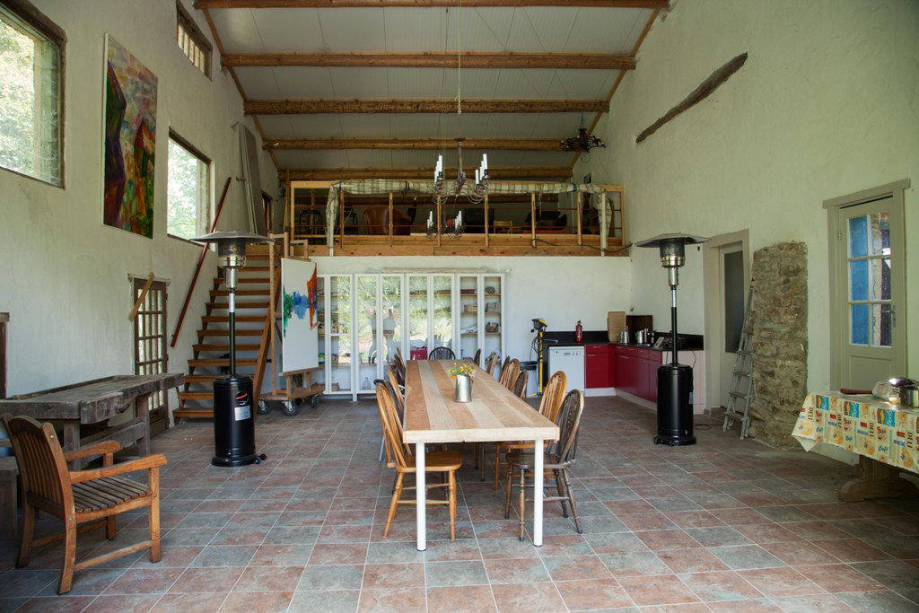 - image: 12