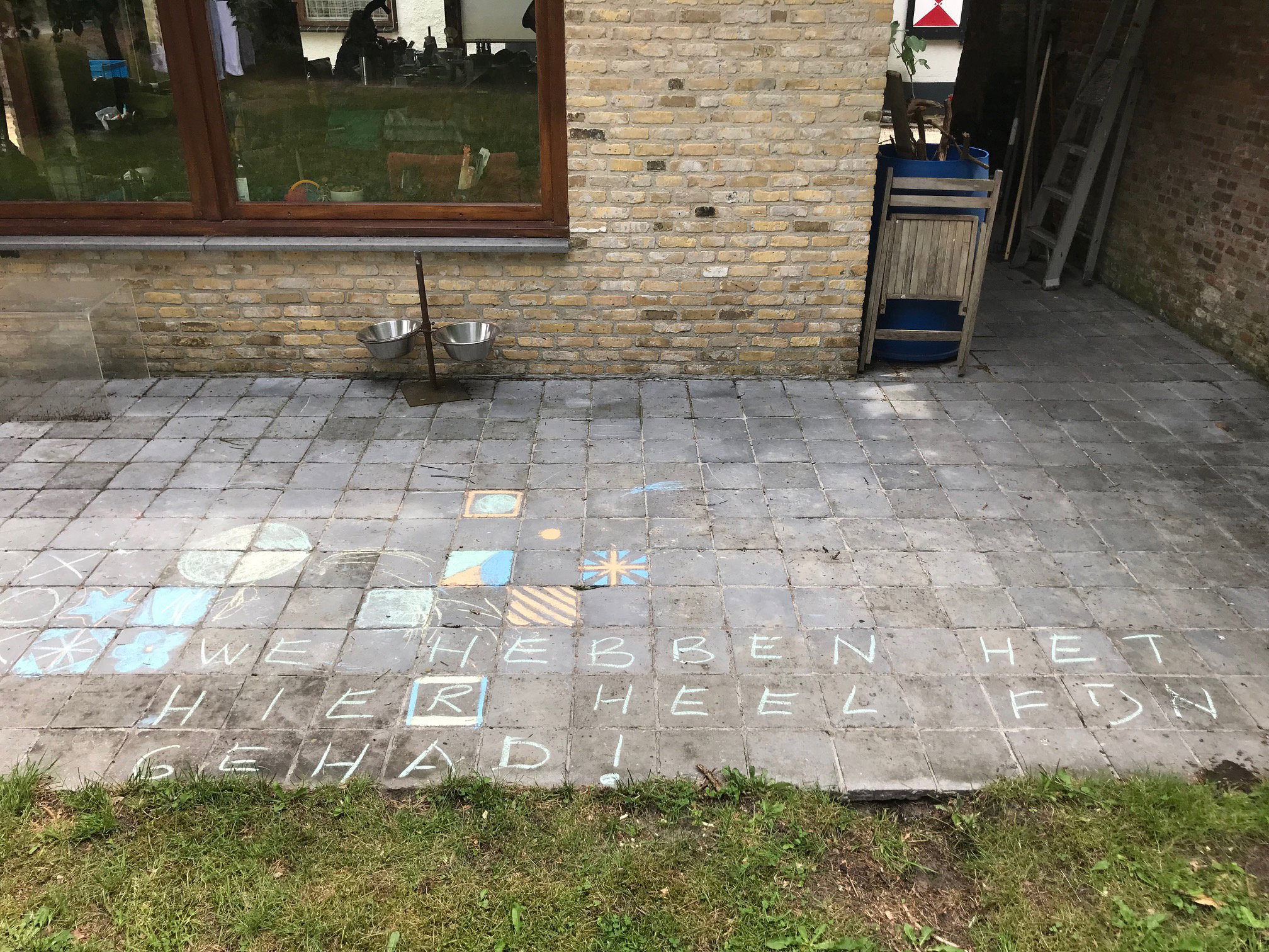 - image: 22