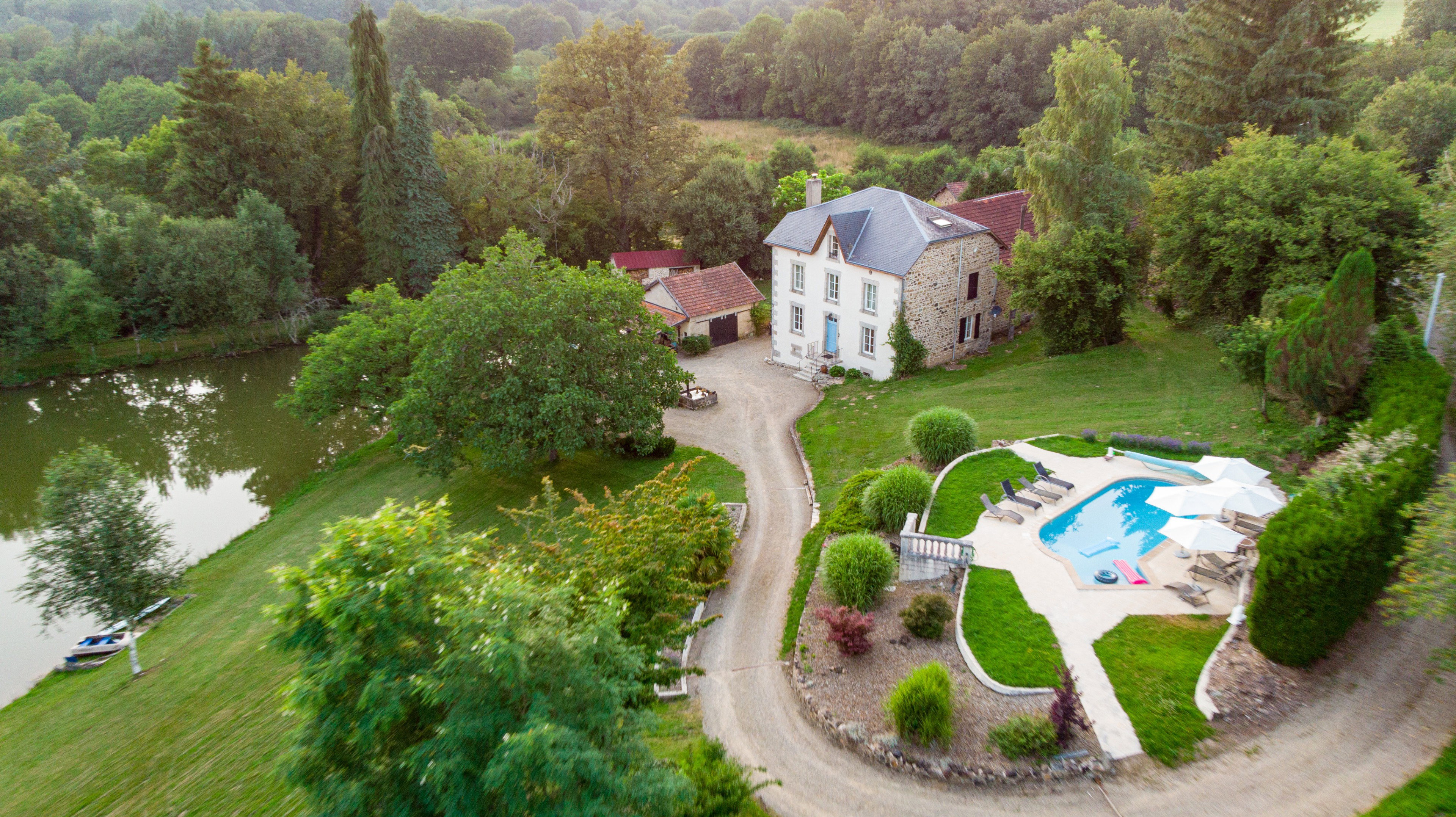 Nature house in Saint-Moreil