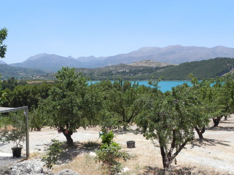 Nature house in Pantano de Bermejales