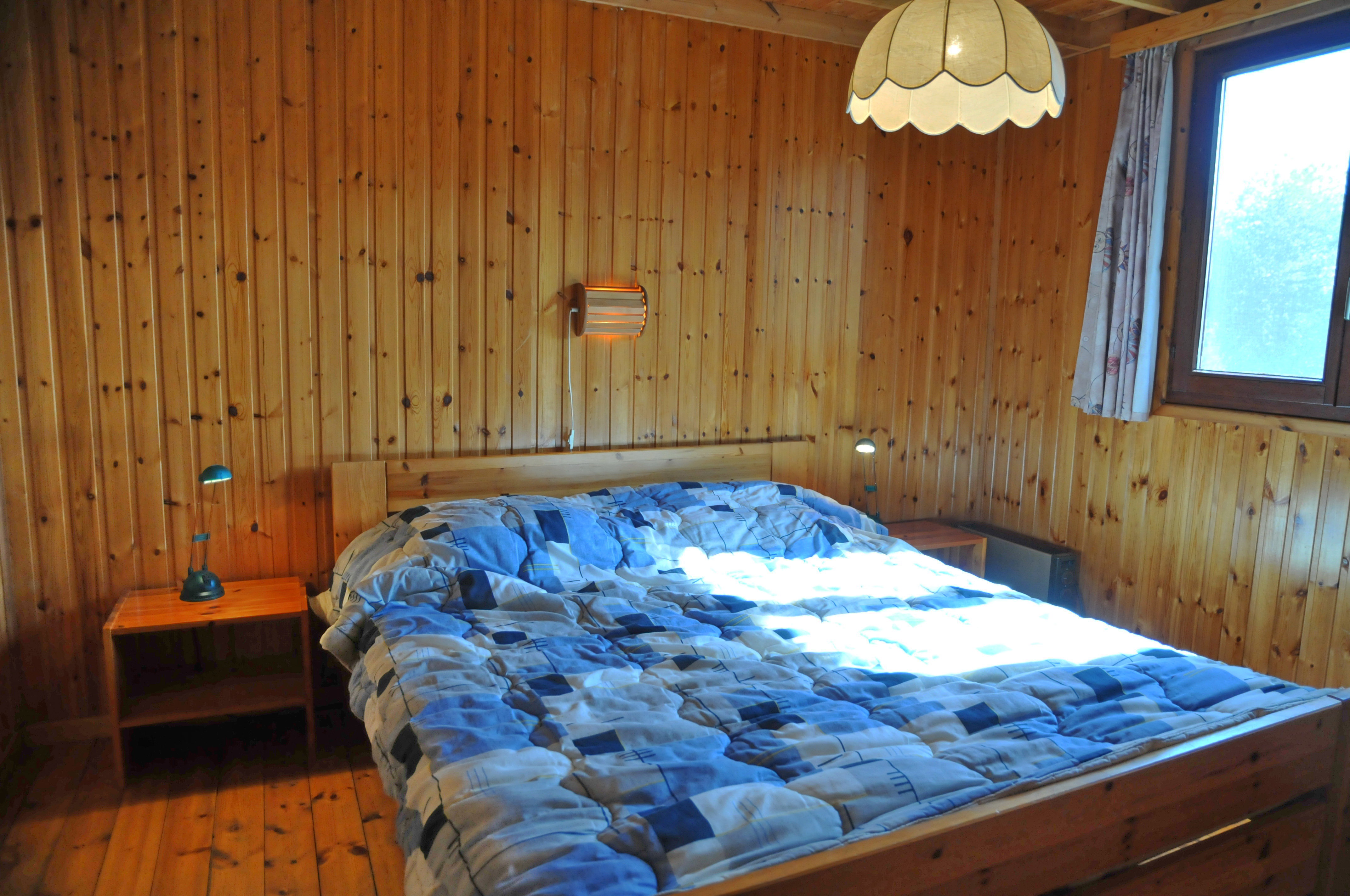 - image: 10