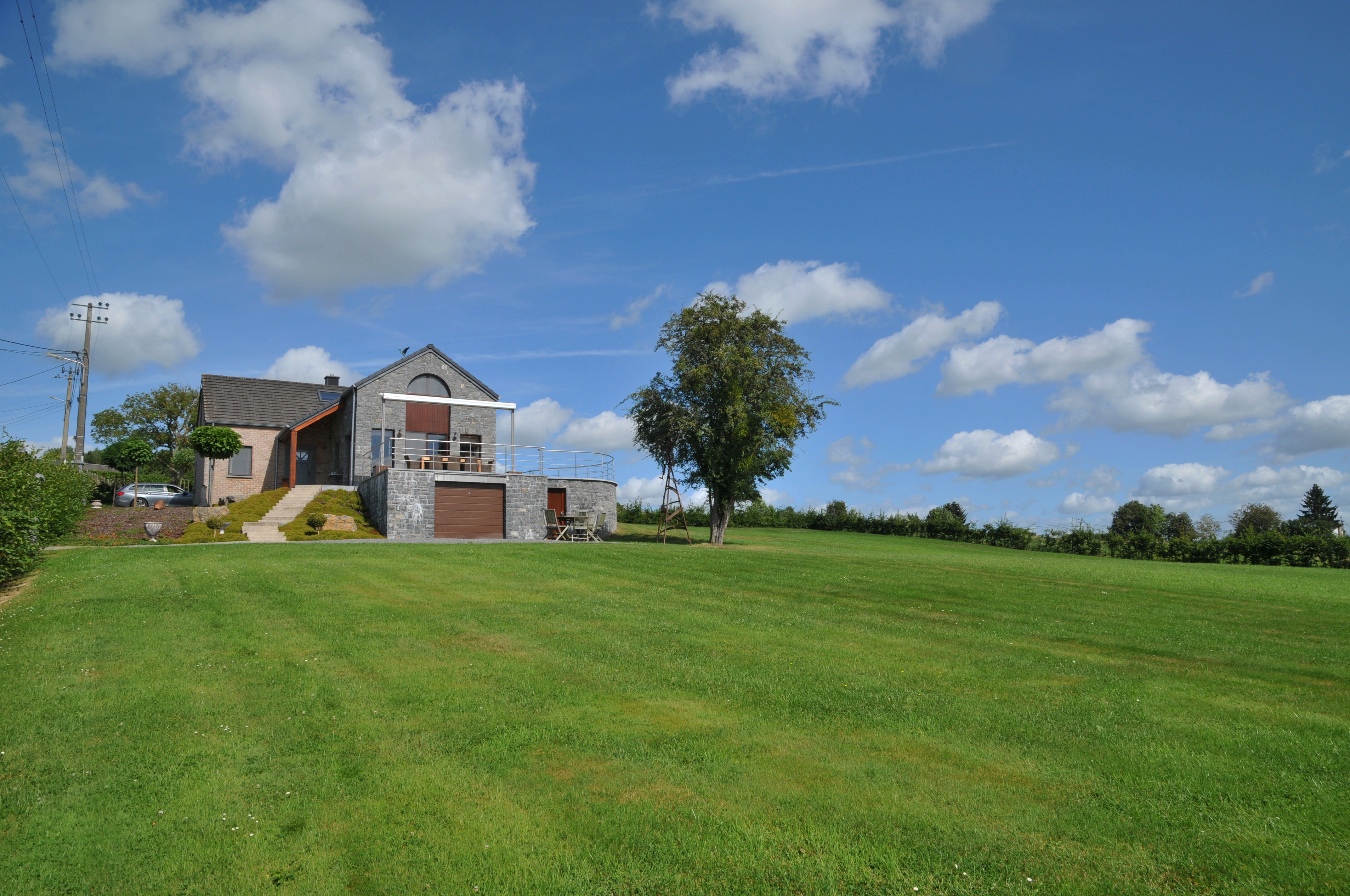 Naturhäuschen in Somme-leuze