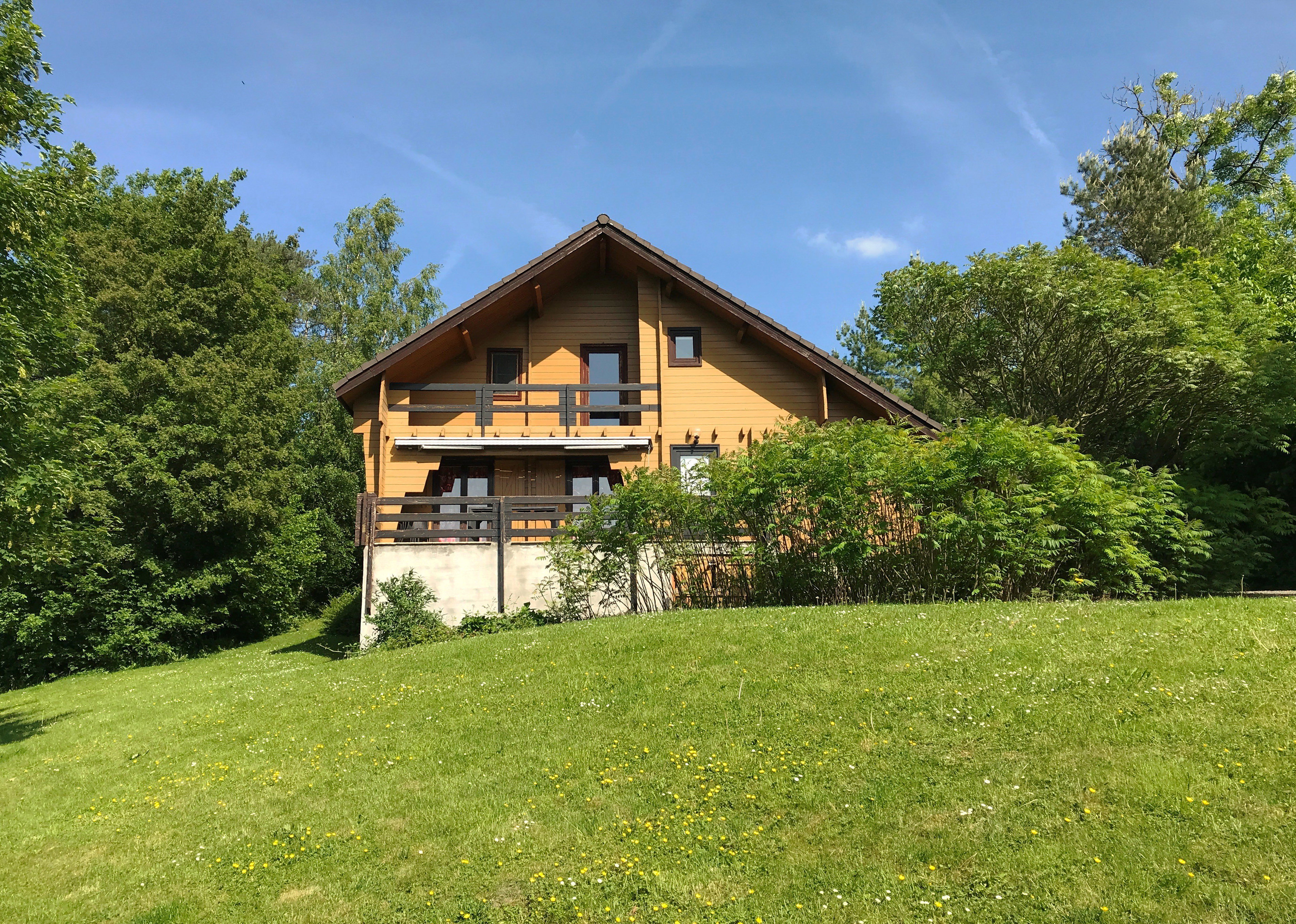 Naturhäuschen in Bohon