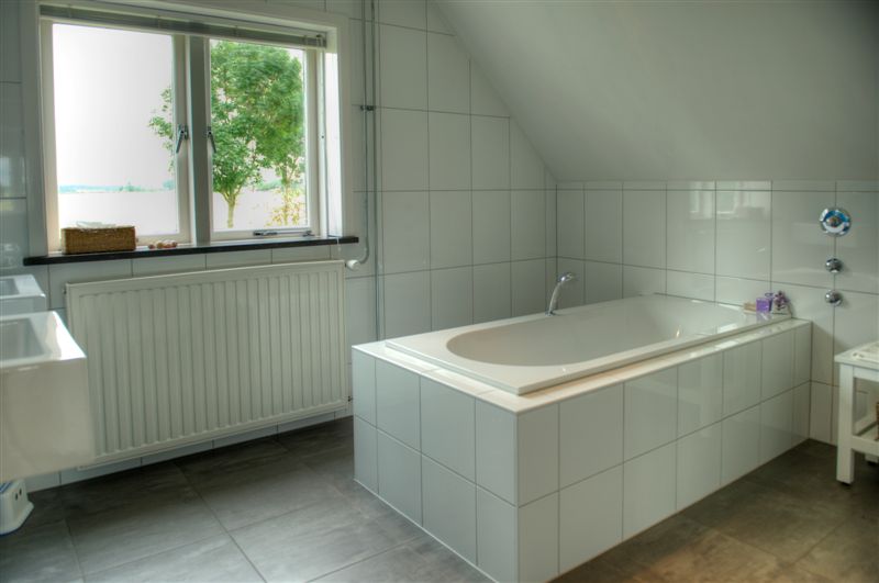 - image: 23