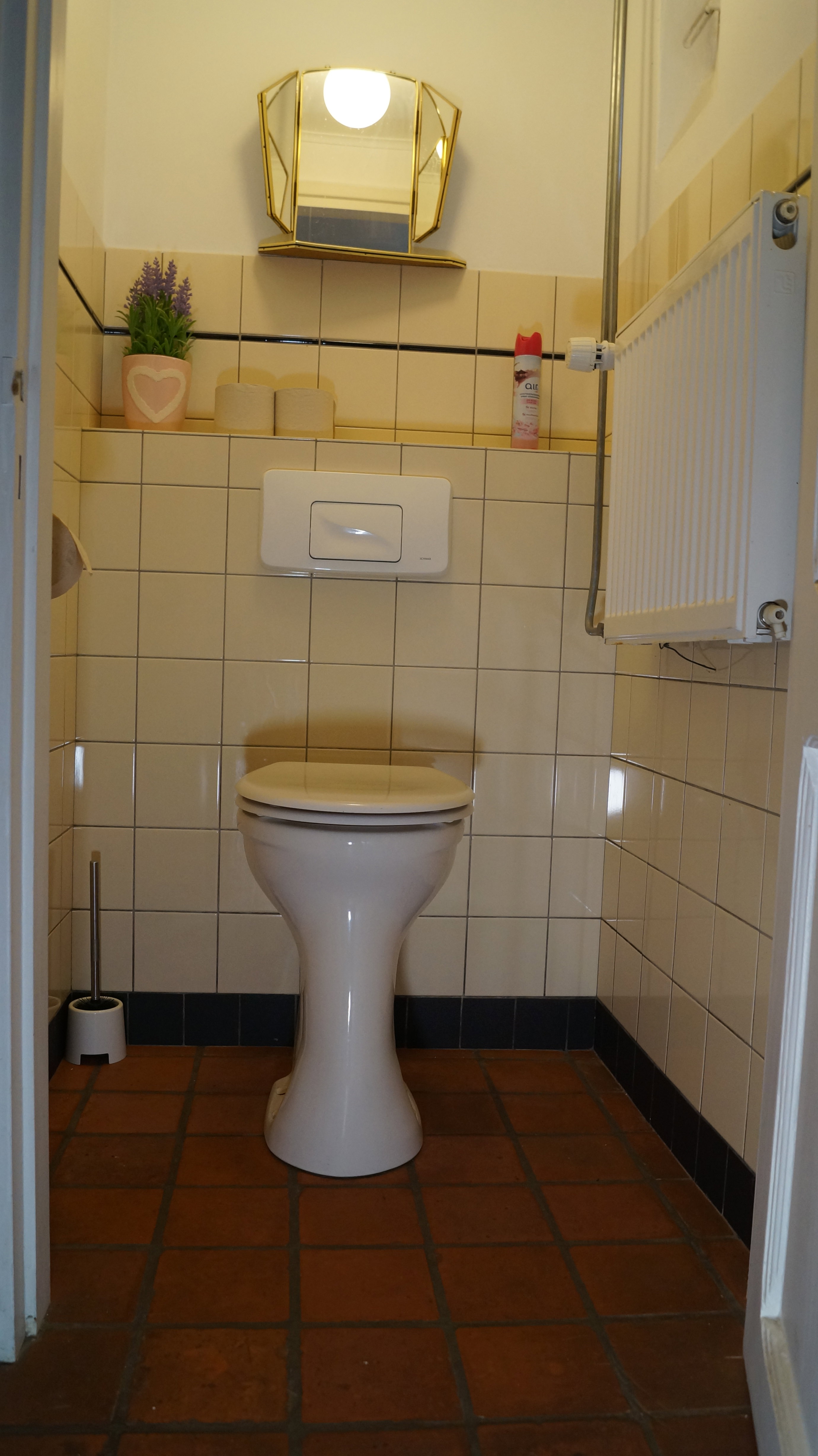 - image: 22