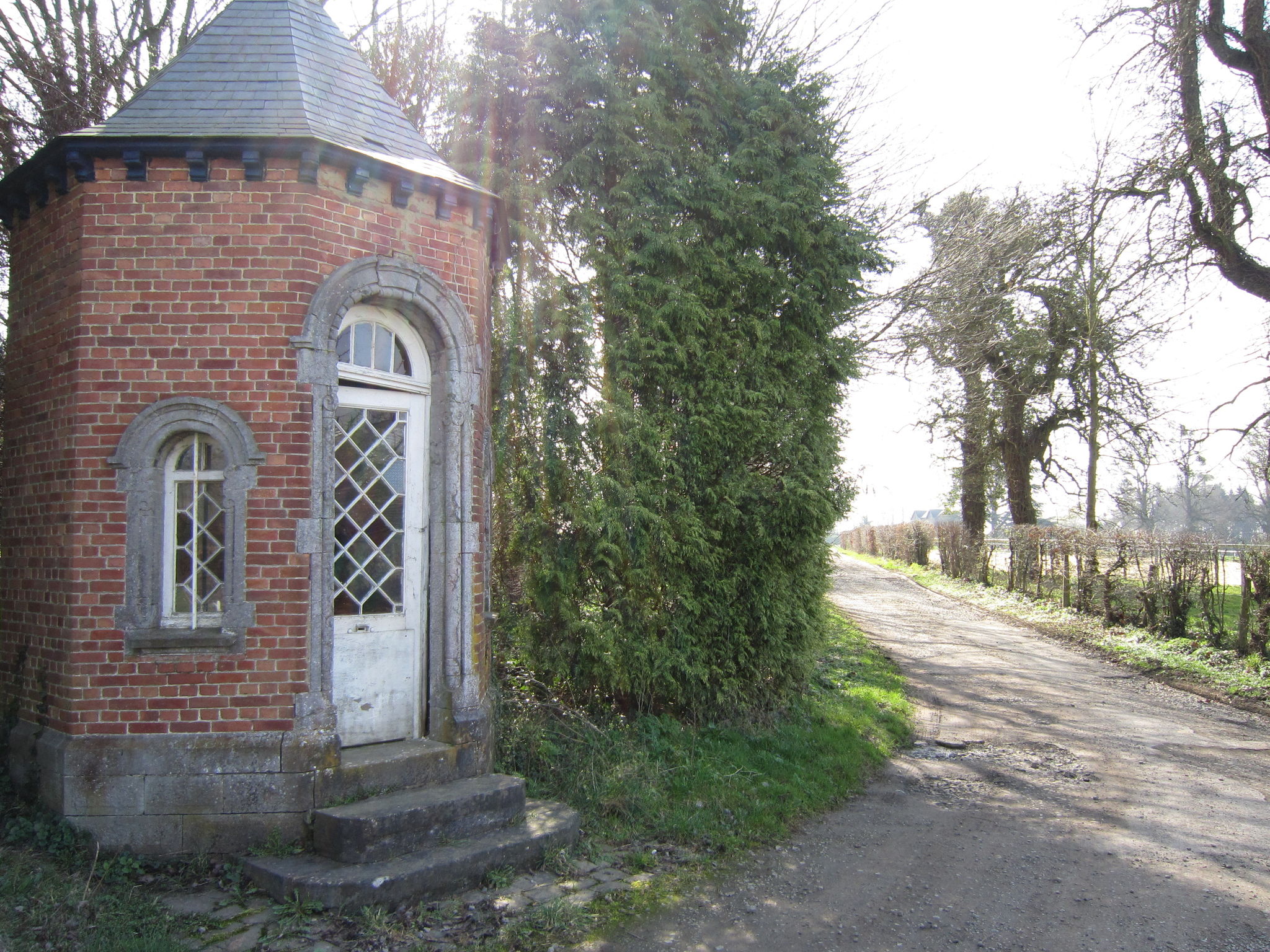 - image: 28