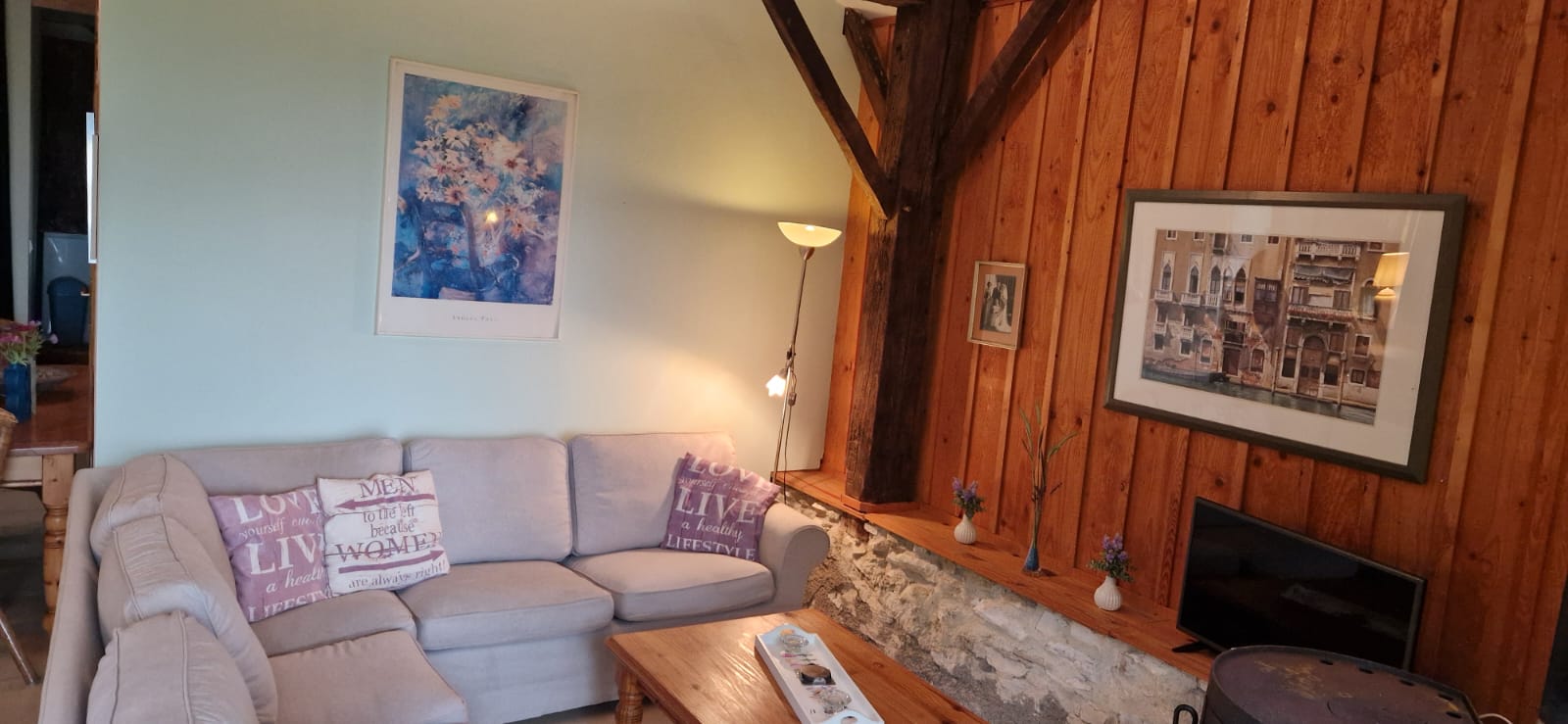 Casa nella natura a Douzains